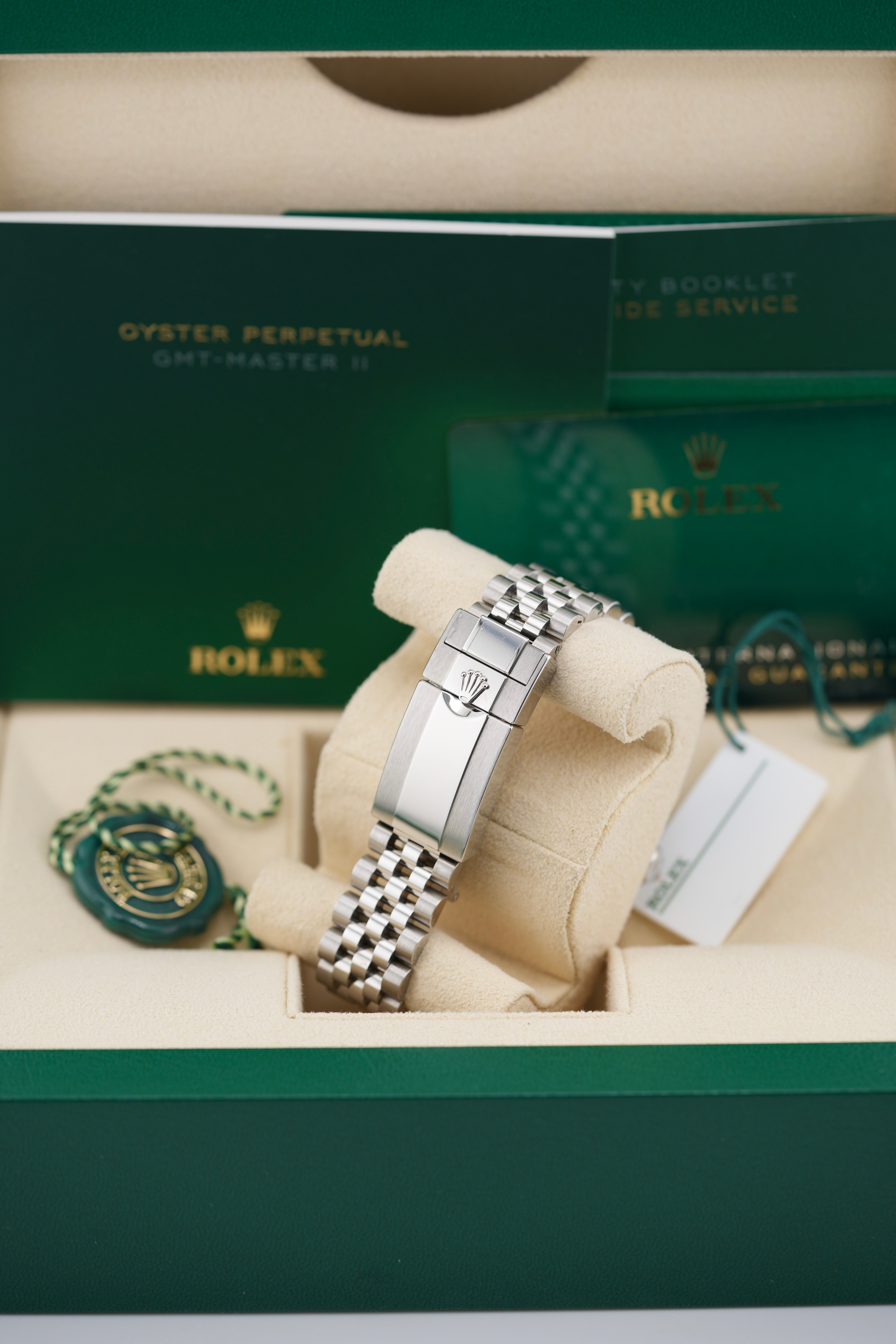 Rolex GMT Master II 126710BLRO "Pepsi" (UNWORN 2020 Box & Papers)