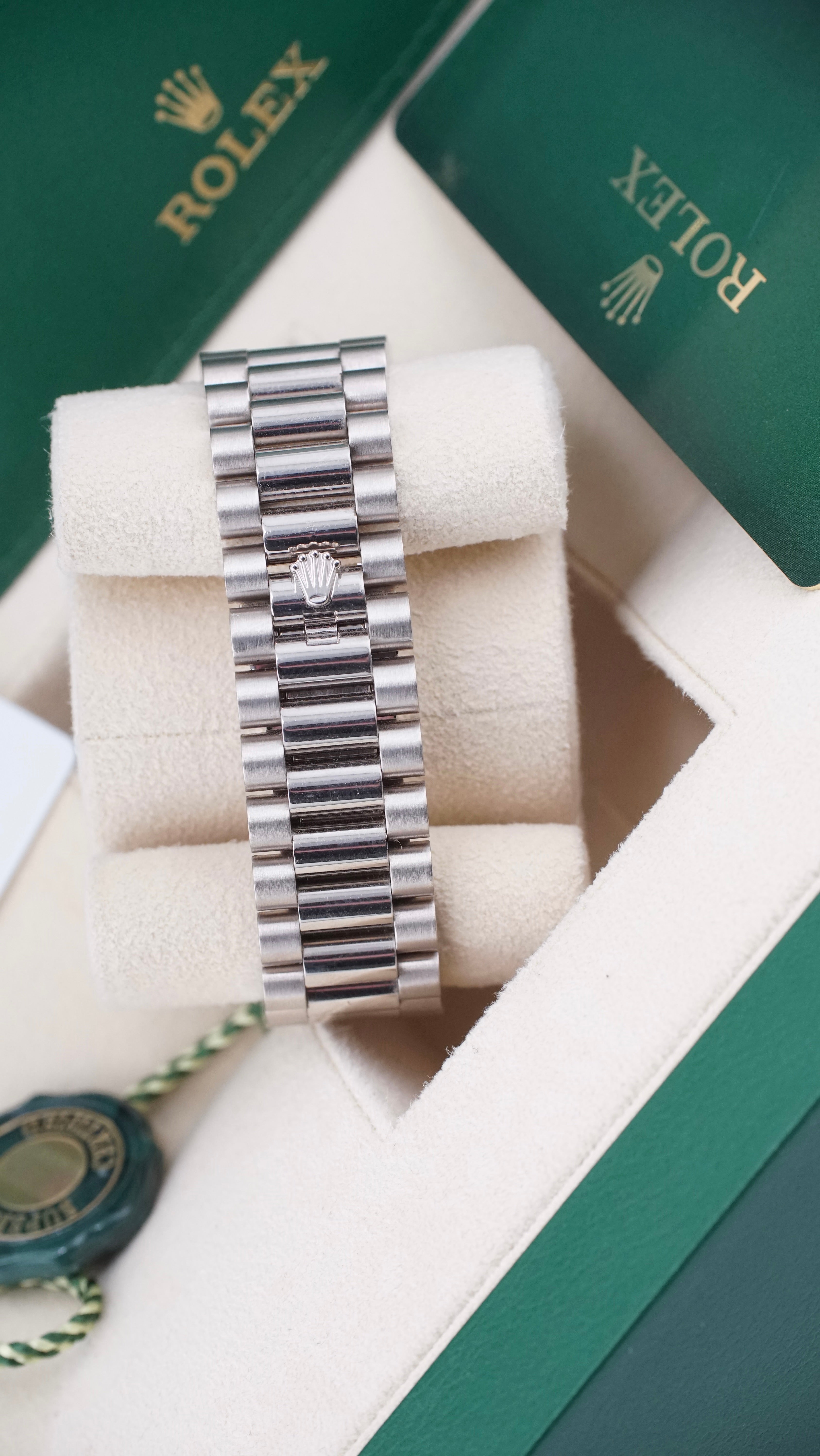 Rolex Day-date 40 "Blue Roman Dial" (2022 Box & Papers)