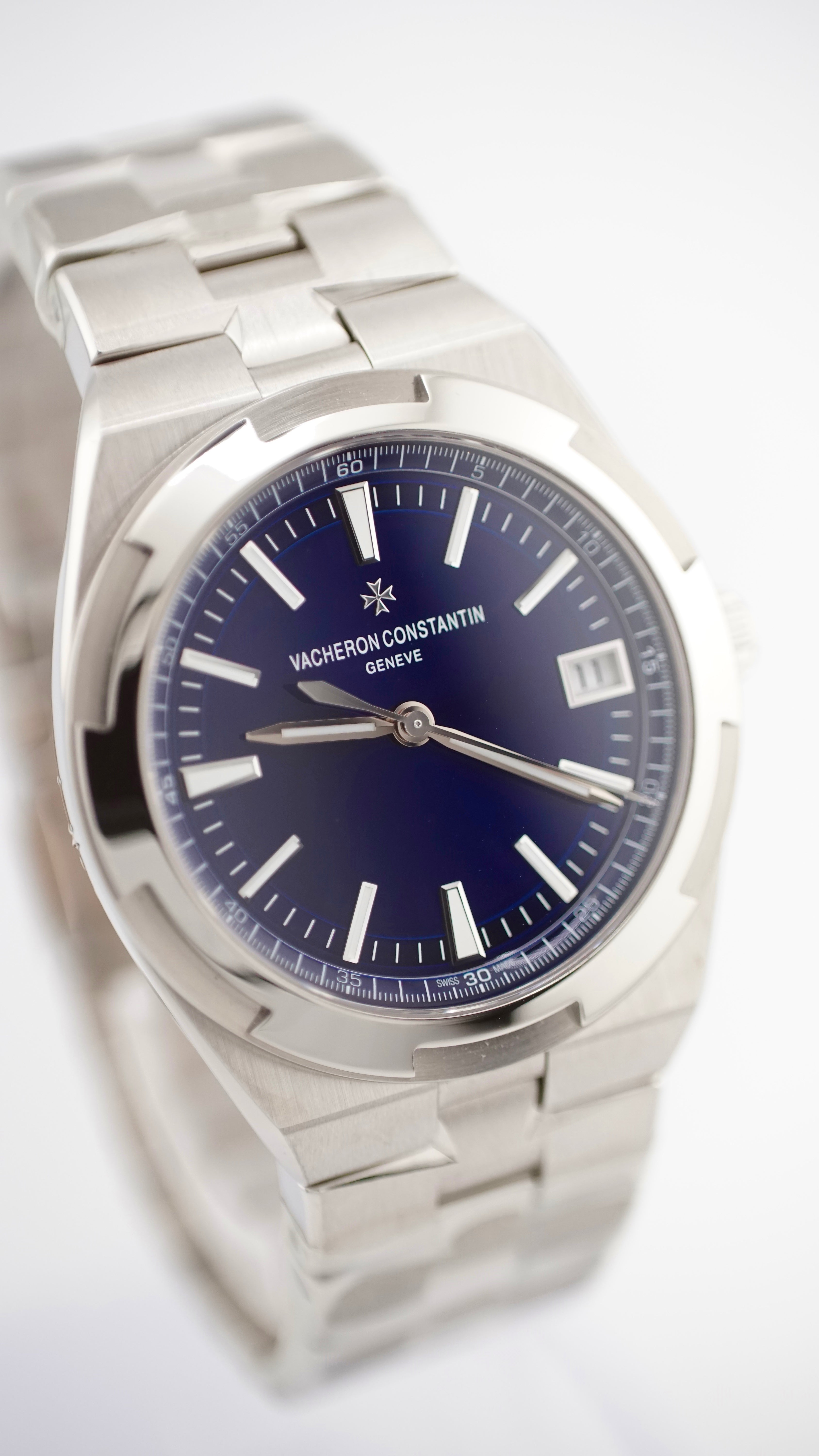 Vacheron Constantin Overseas 4500V (2021 NOS Box & Papers)