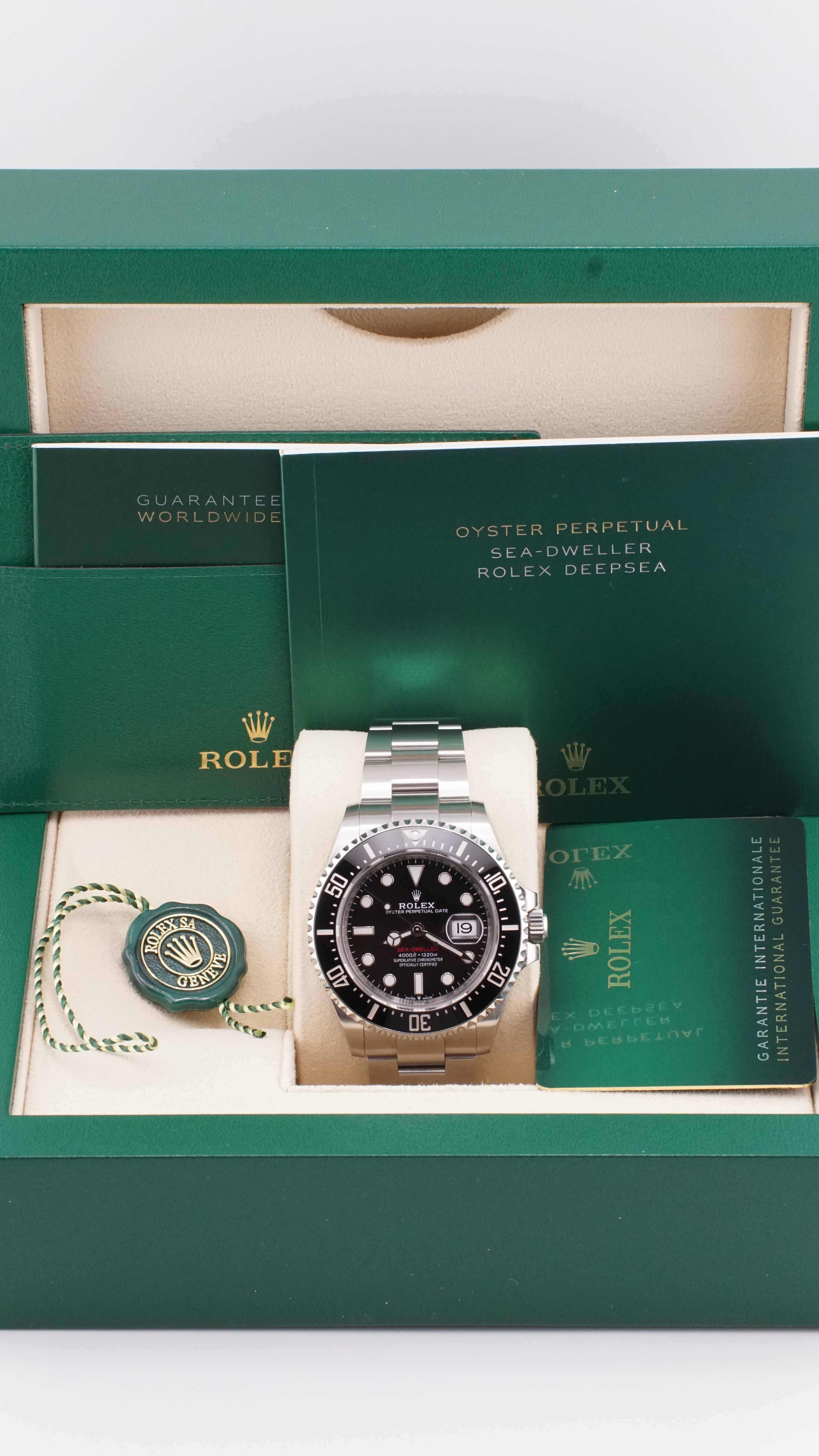Rolex Sea-dweller "Red Letter" (2024 Box & Papers)