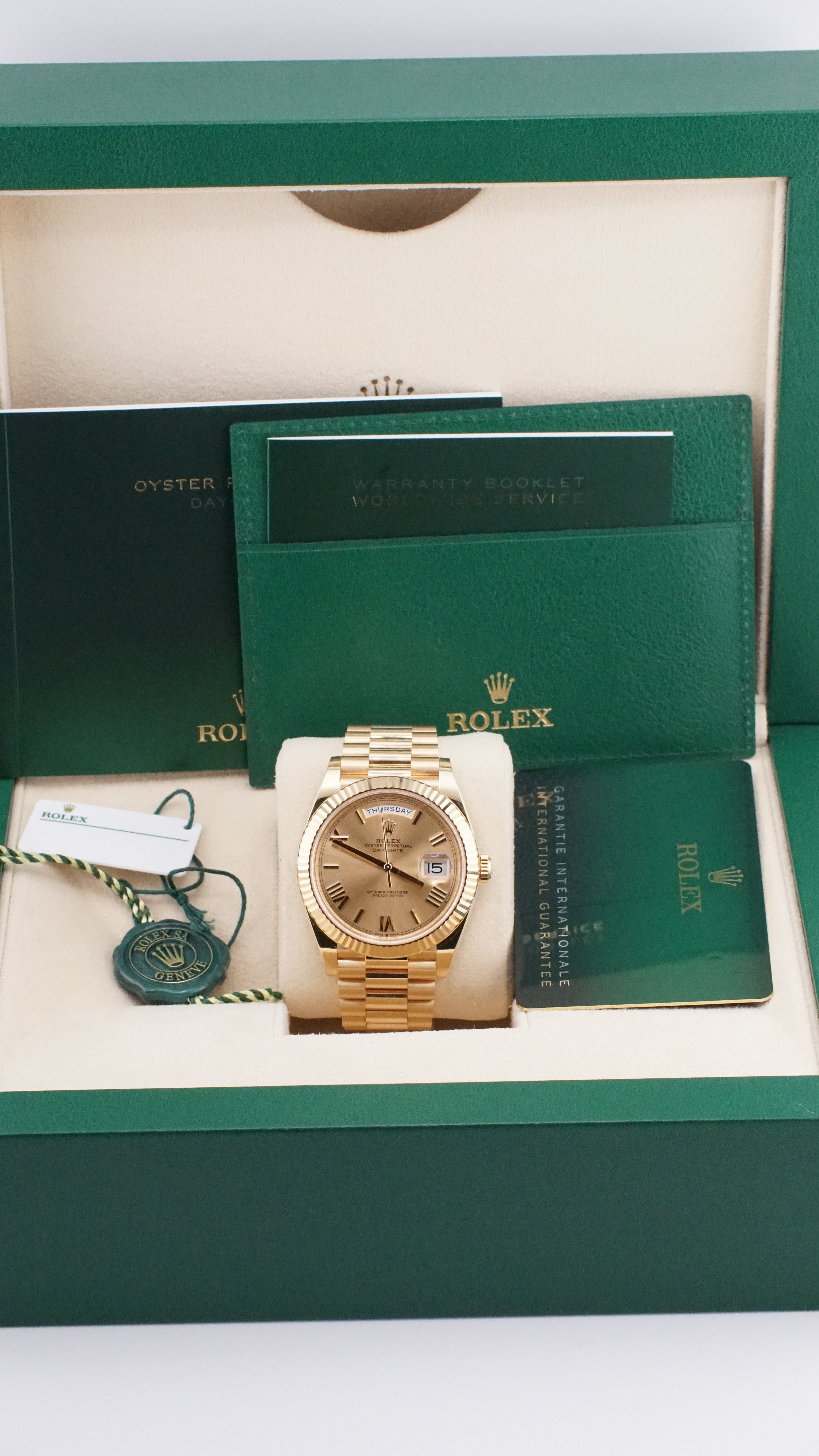 Rolex Day-date 40 228238 (2025 Box & Papers)