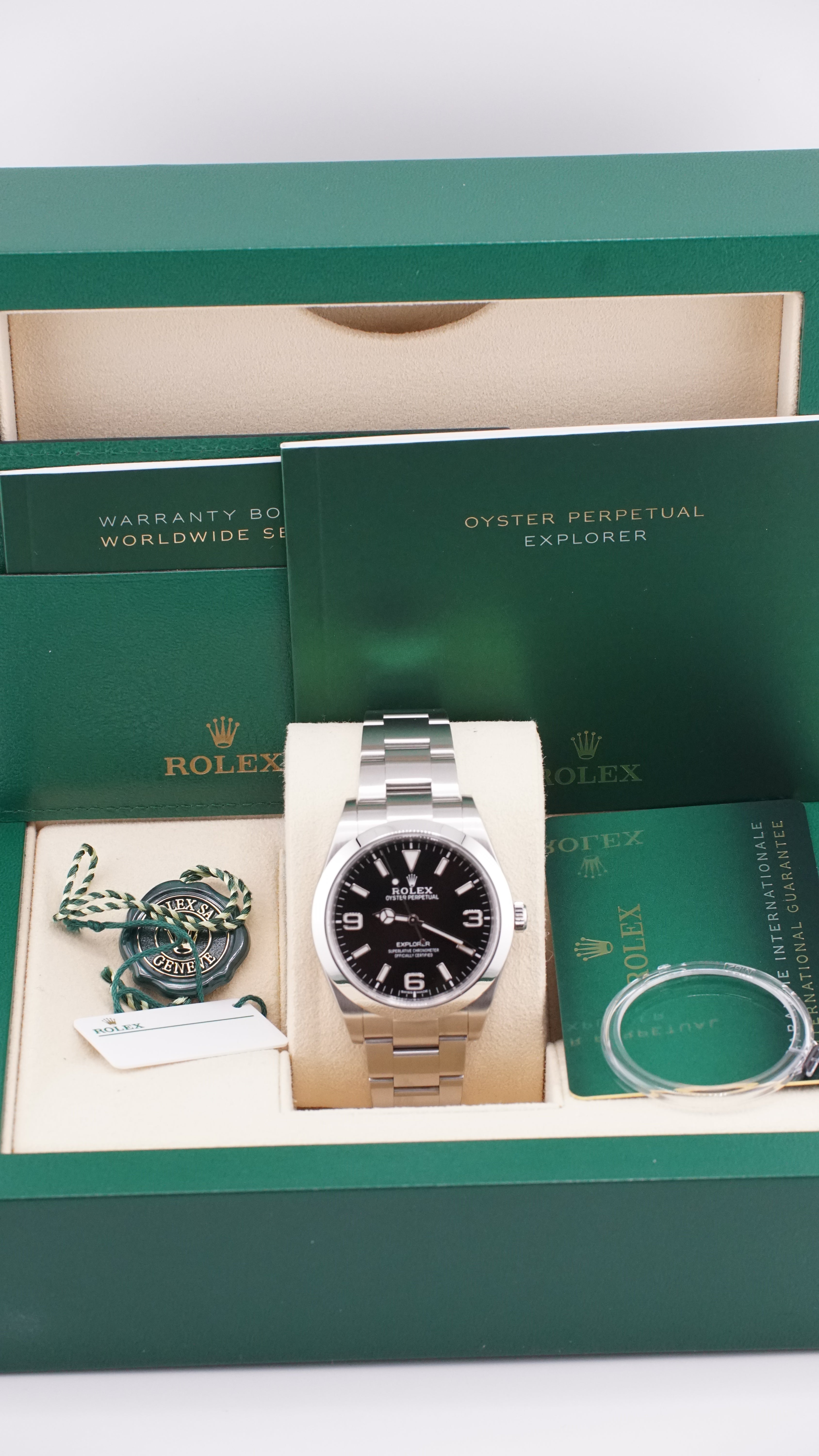 Rolex Explorer 39mm 214270 (2020 NEW CARD Box & Papers)