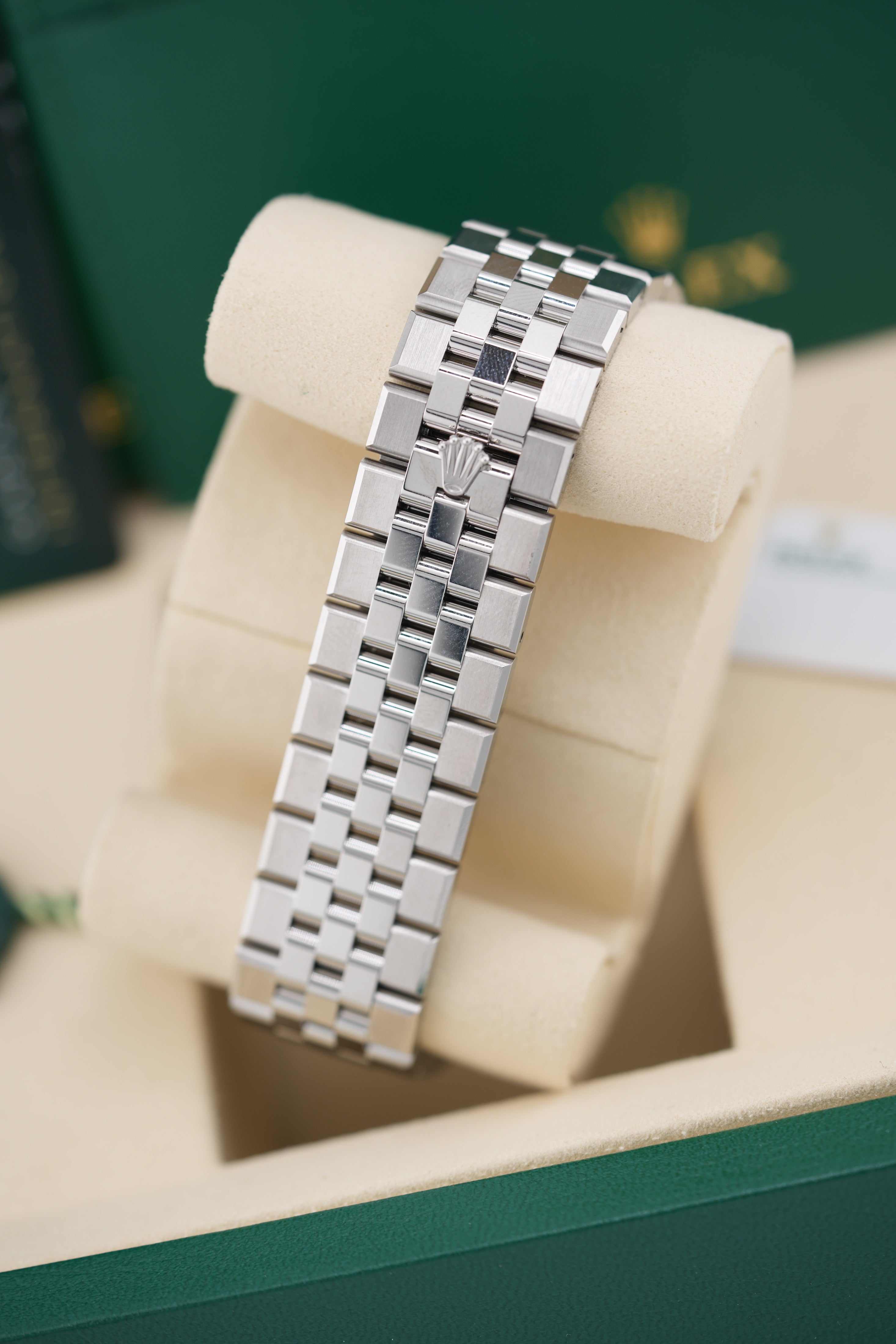 Rolex Land-dweller 127334 (2026 Box & Papers)