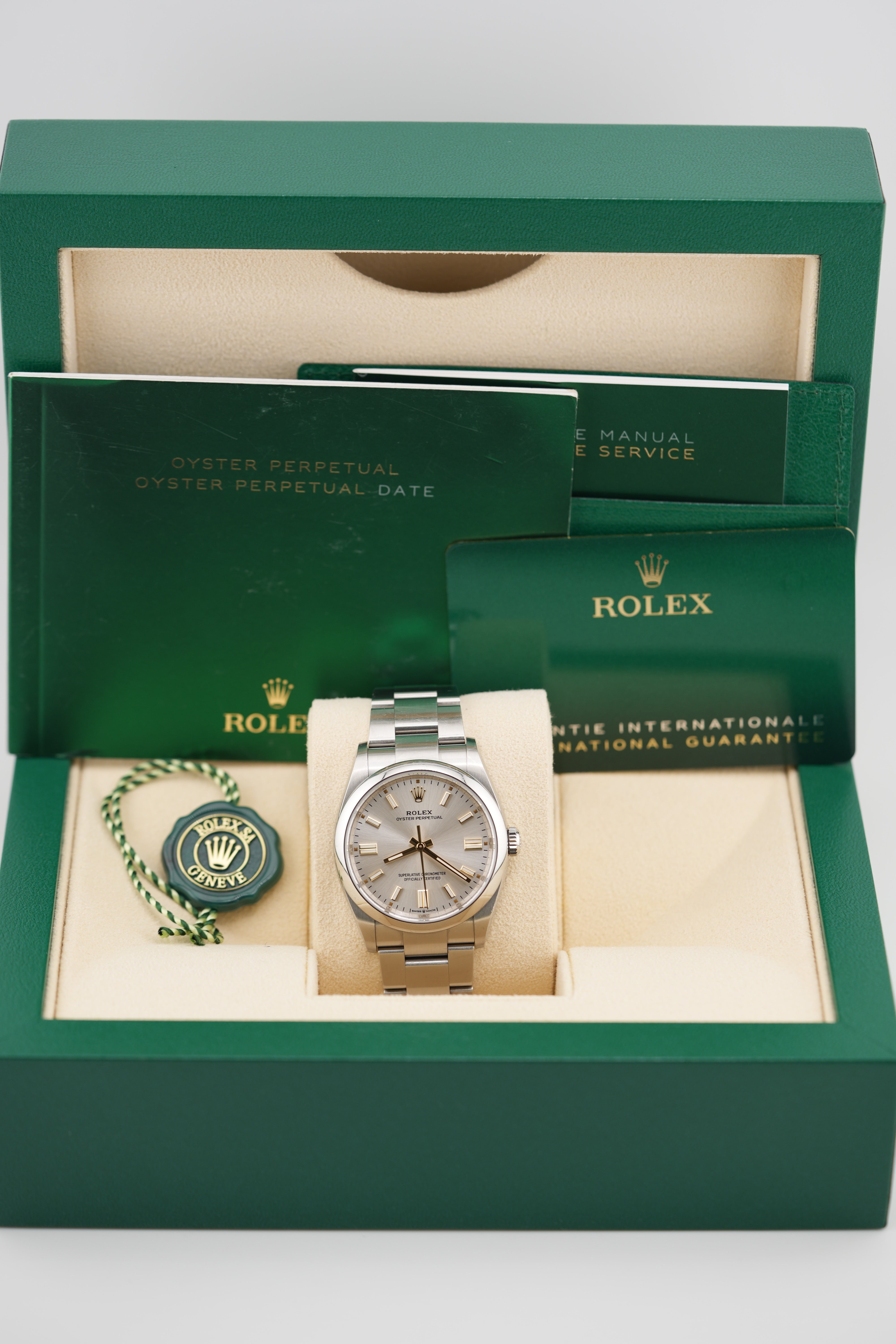 Rolex Oyster Perpetual 36 126000 (2025 Box & Papers)