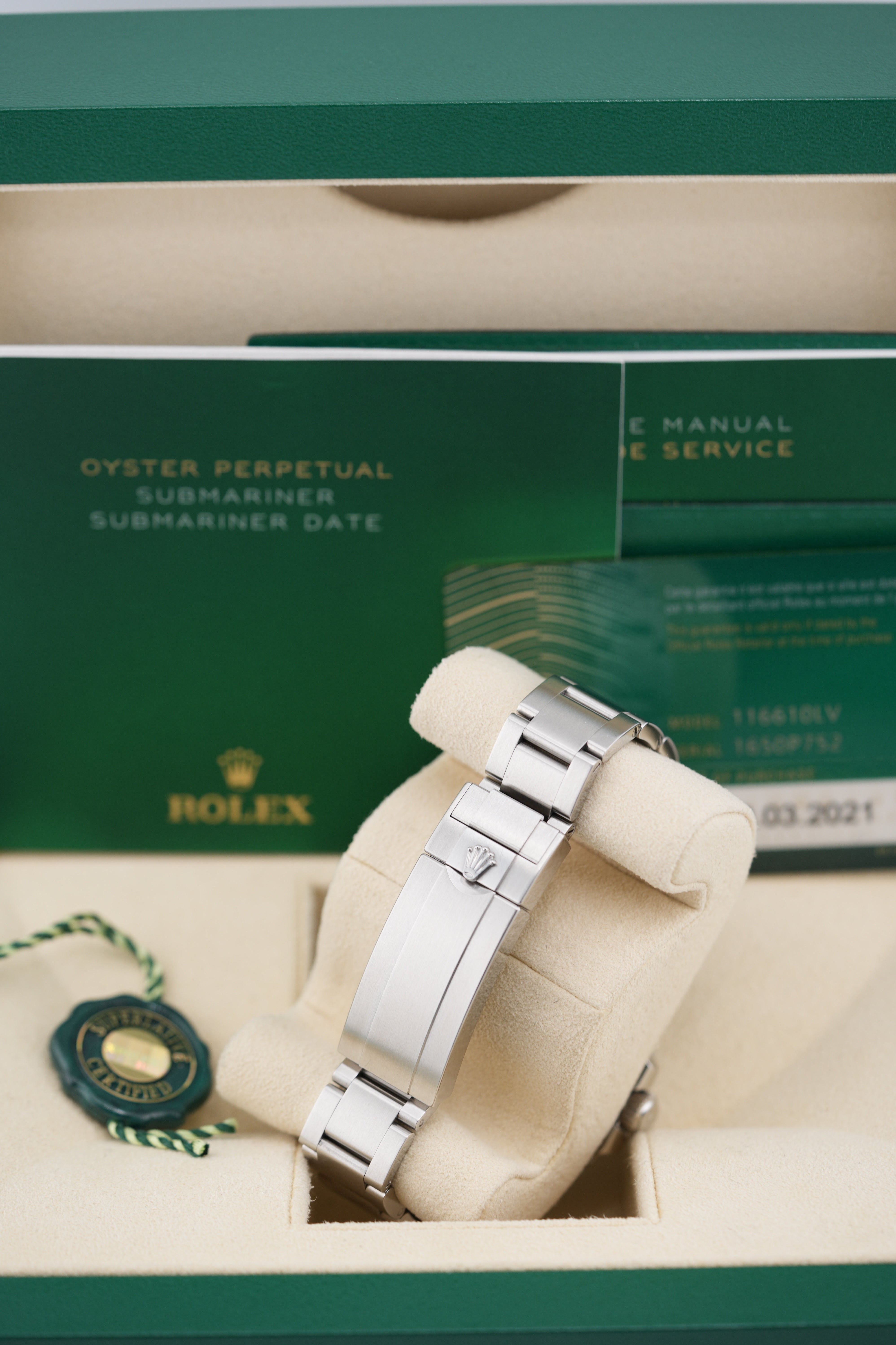 Rolex Submariner 40mm 116610LV "HULK" (2021 NFC Card Box & PAPapers)