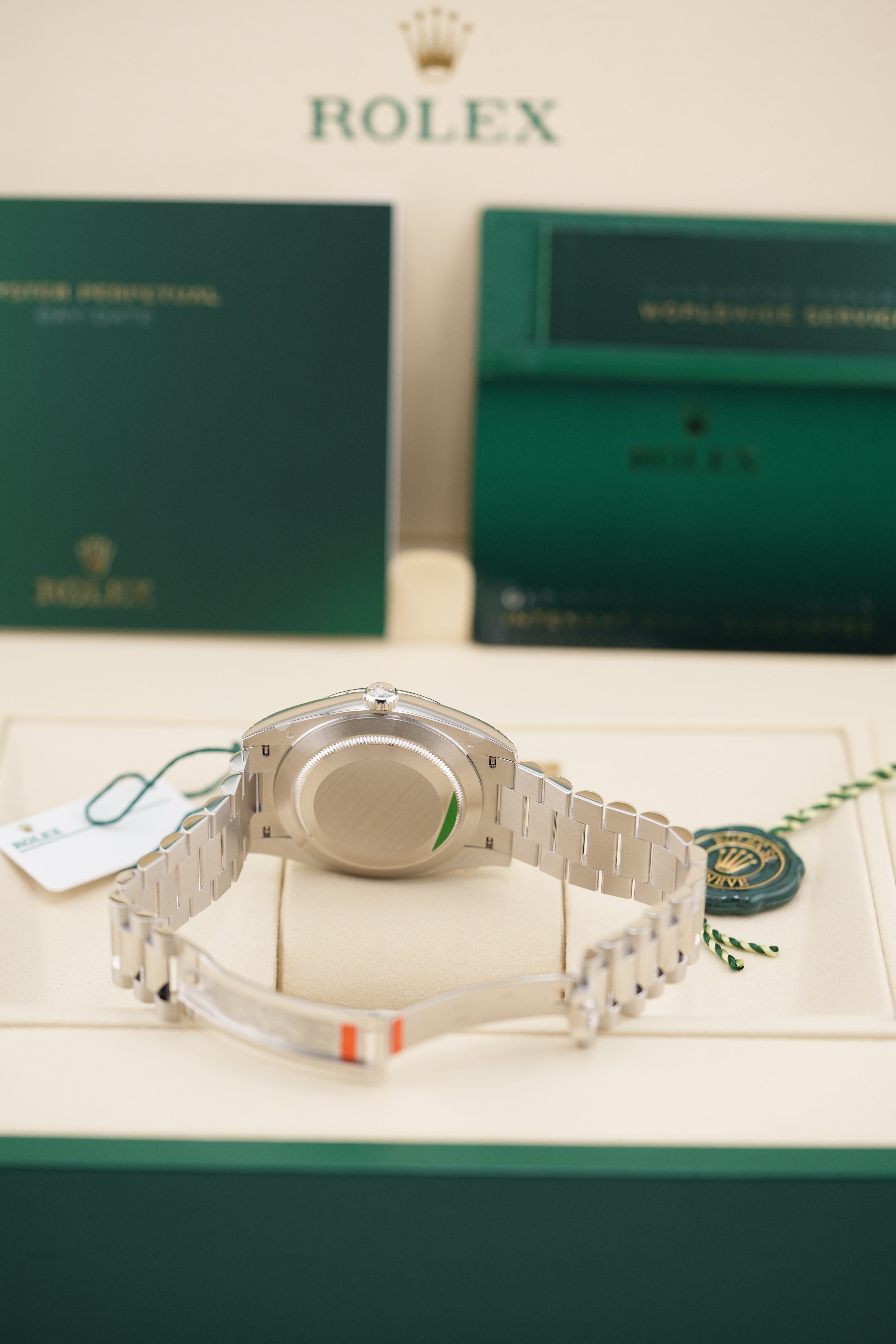 Rolex Day-date 40MM 228236 "Ice Blue" (2026 FULL STICKERS Box & Papers)