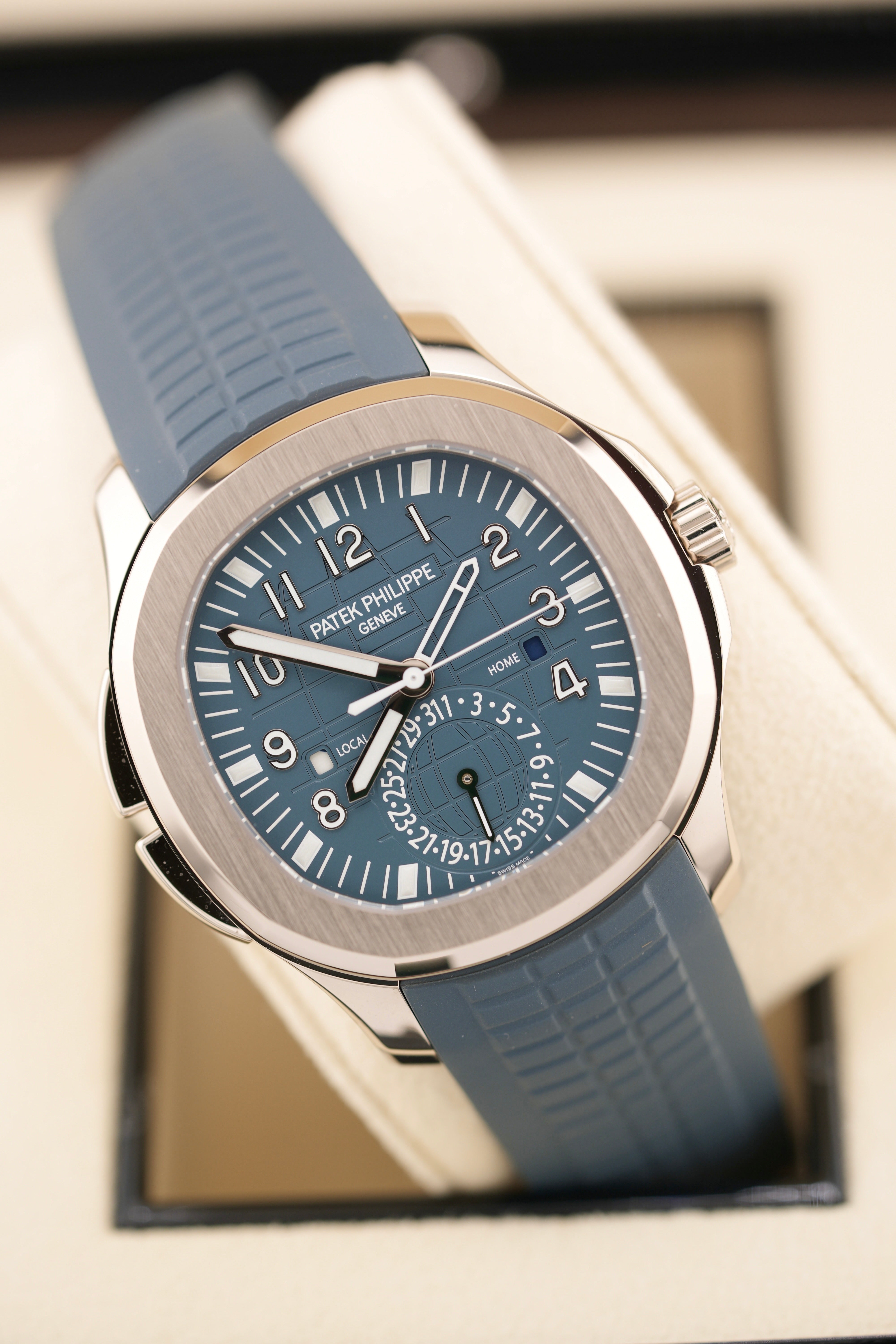 Patek Philippe Aquanaut Travel Time 5164G (2026 NEW Box & Papers)