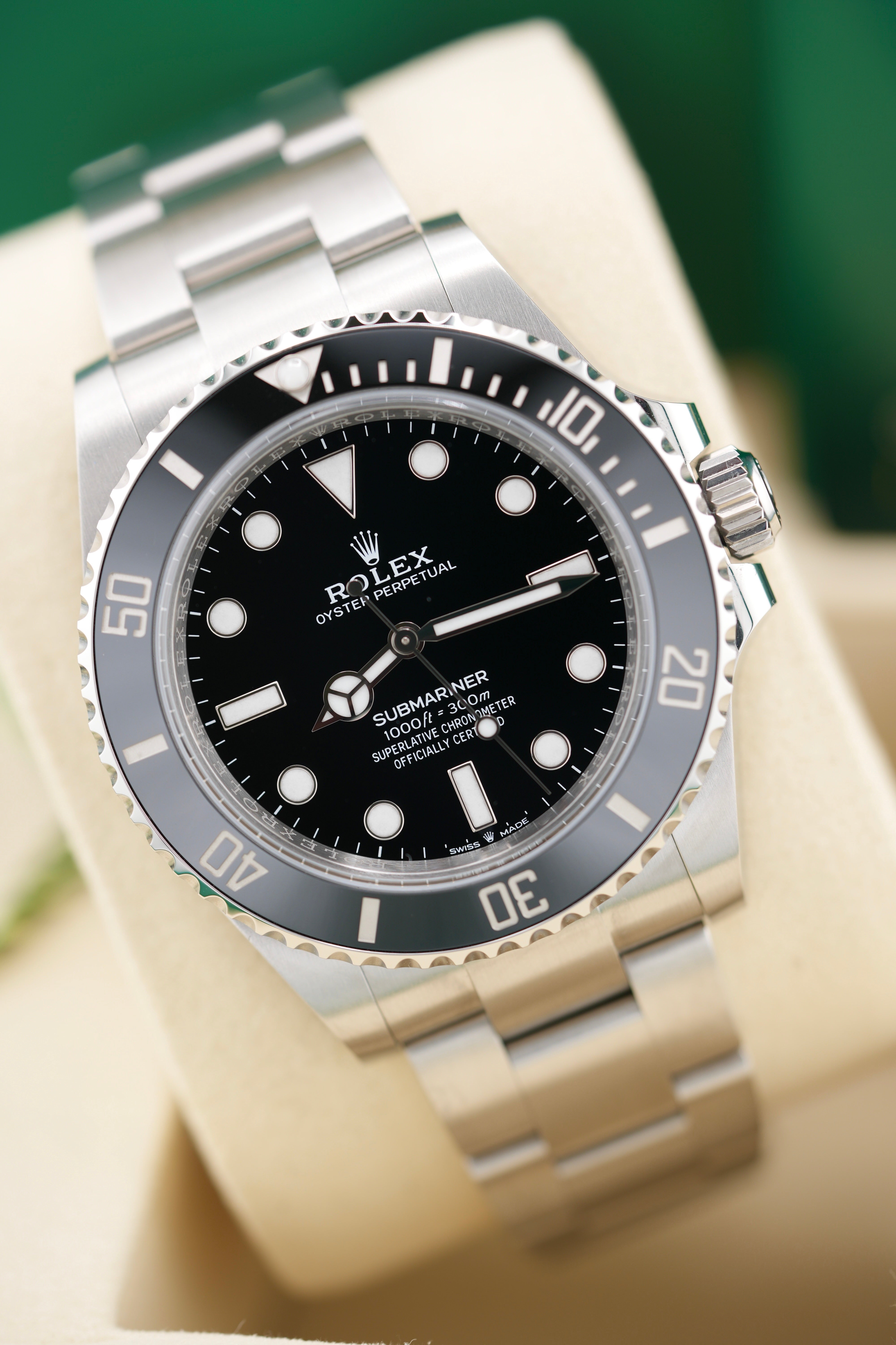 Rolex Submariner 41MM 124060 "No-date" (2025 NEW Box & Papers)
