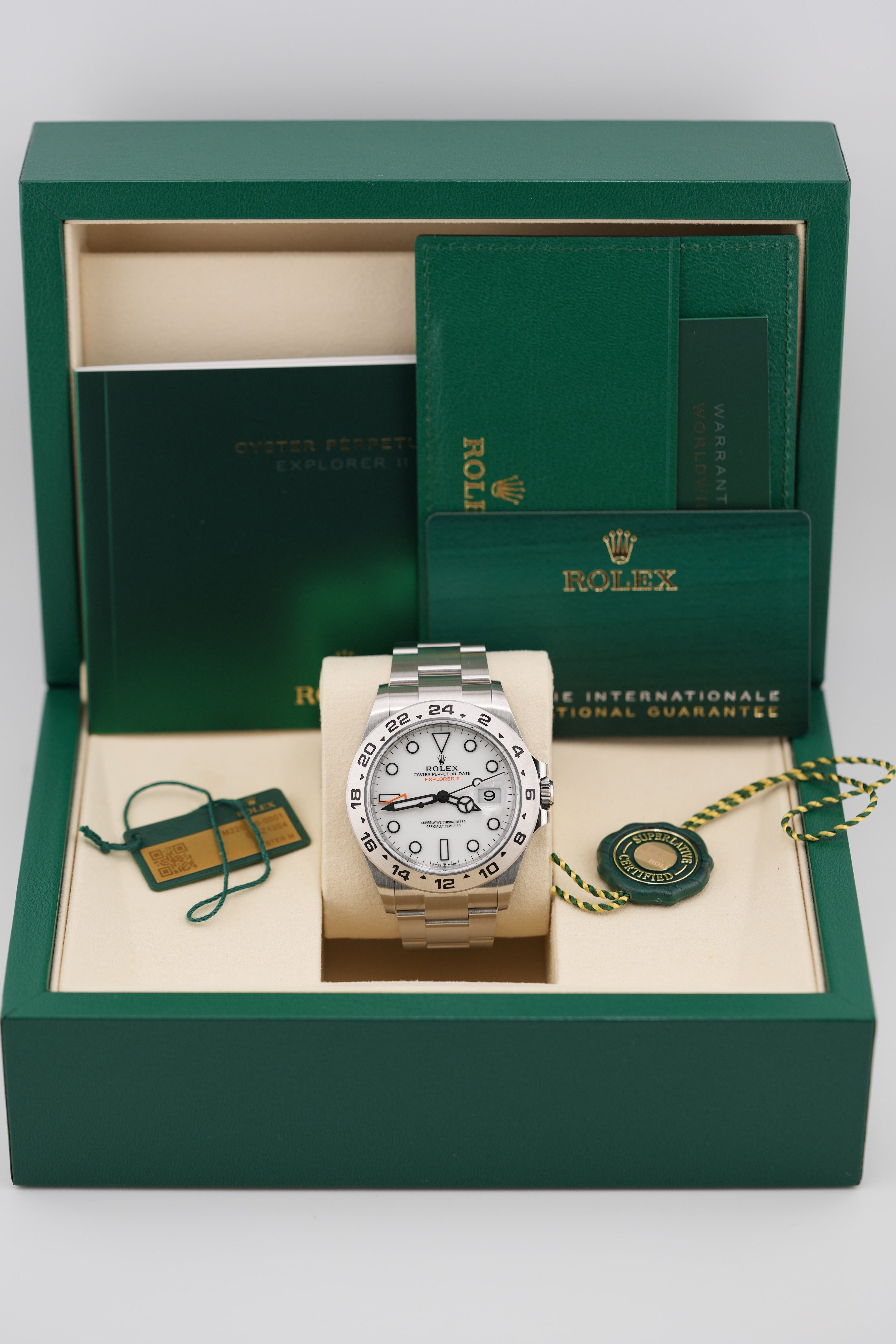 Rolex Explorer II 226570 "Polar" (2026 NEW Box & Papers)