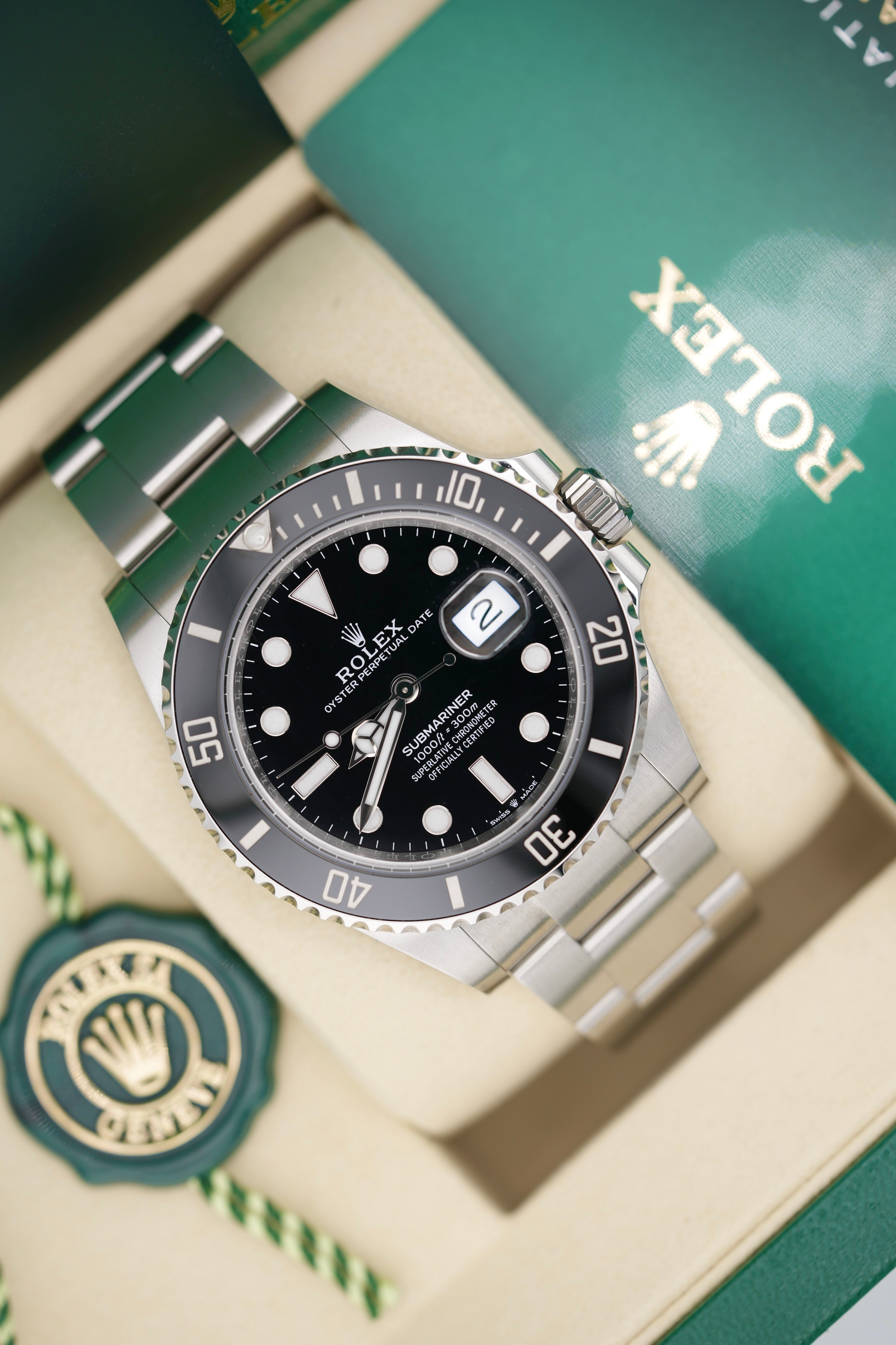 Rolex Submariner 126610LN (2025 UNWORN Box & Papers)