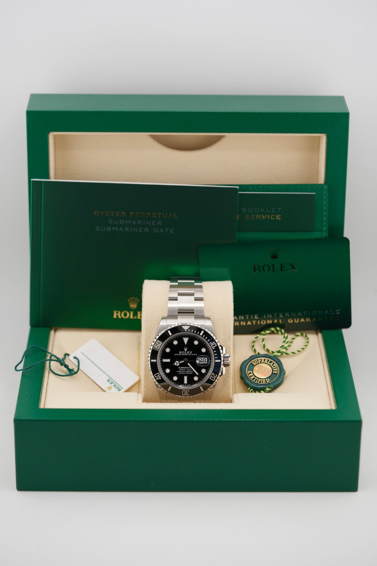 Rolex Submariner Date 41MM 126610LN (2024 UNWORN Box & Papers)