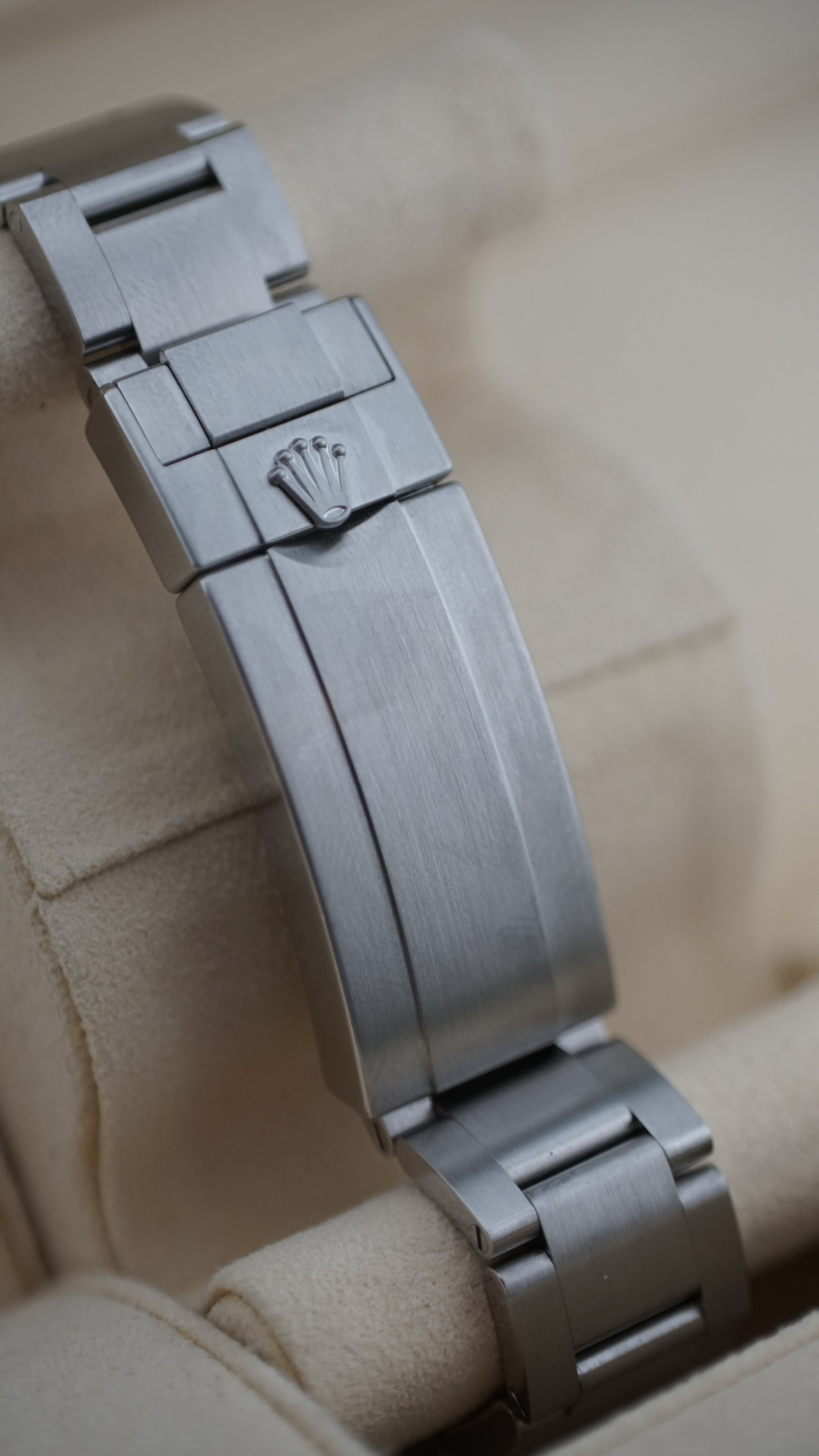 Rolex Submariner 40MM 116610LN (BOX & PAPERS)