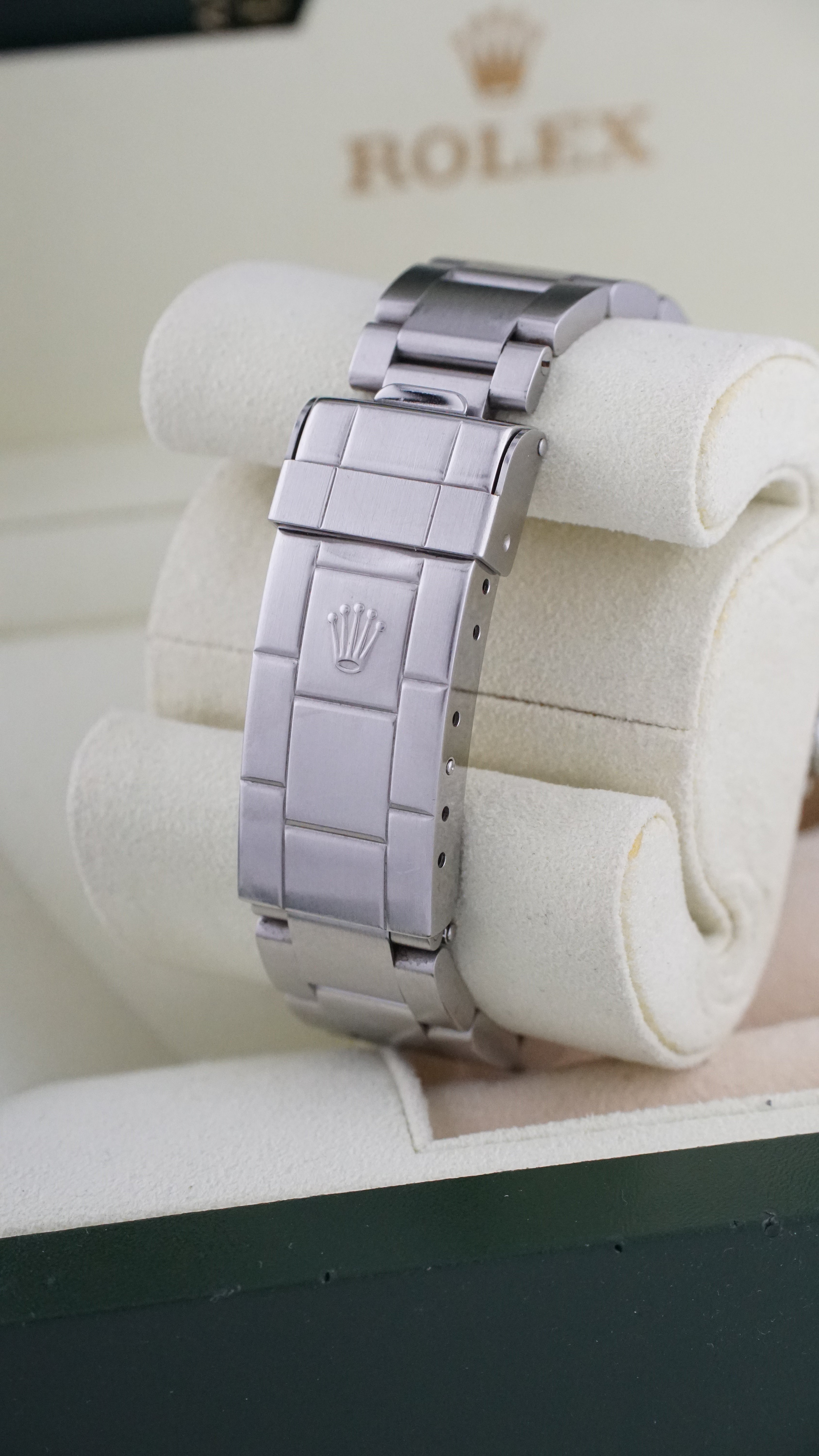 Rolex Submariner 16610LN "Engraved Rehaut" (Box & Papers 2007)