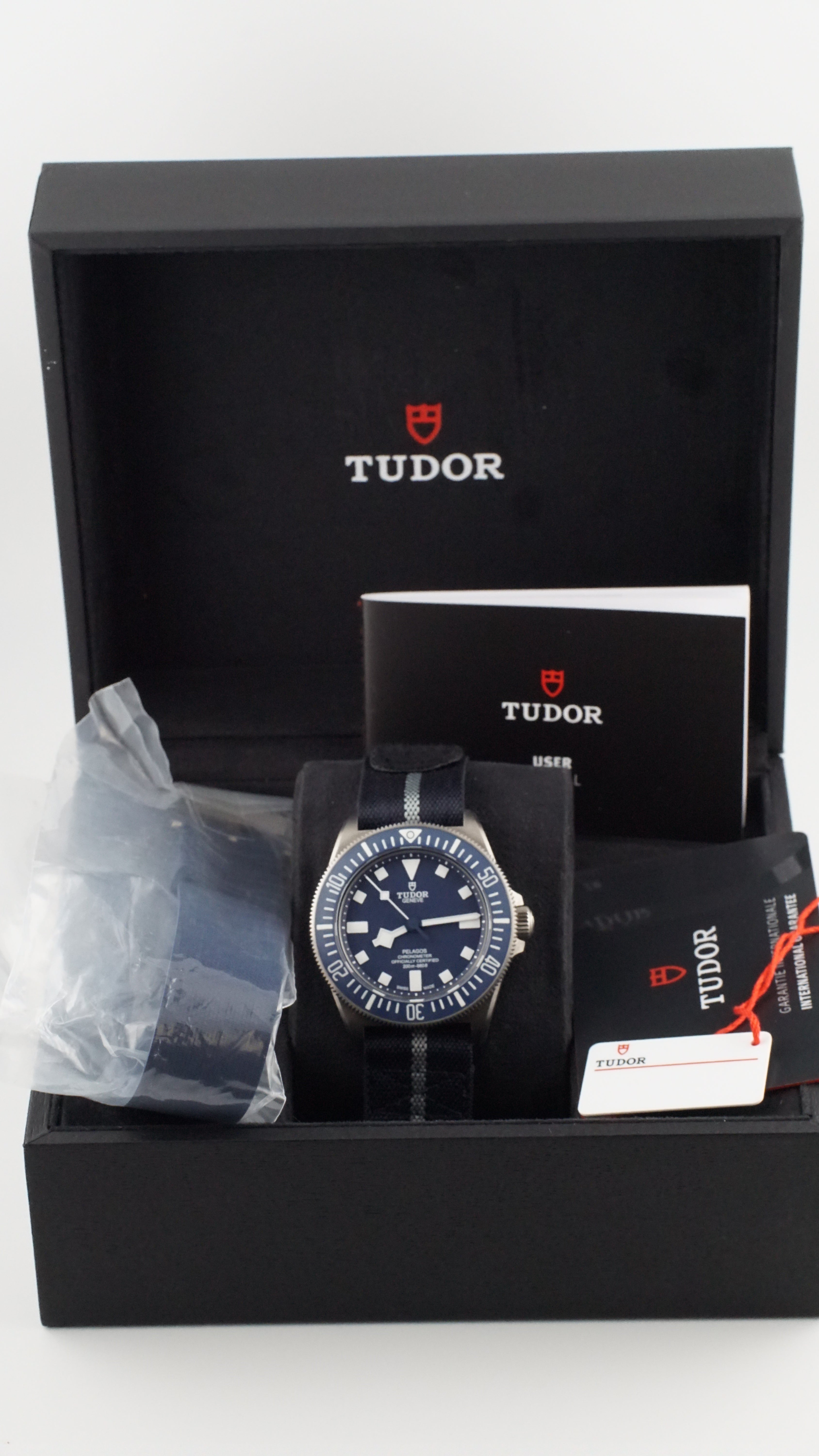 Tudor Pelagos FXD "French Navy" (Box & Papers 2022)