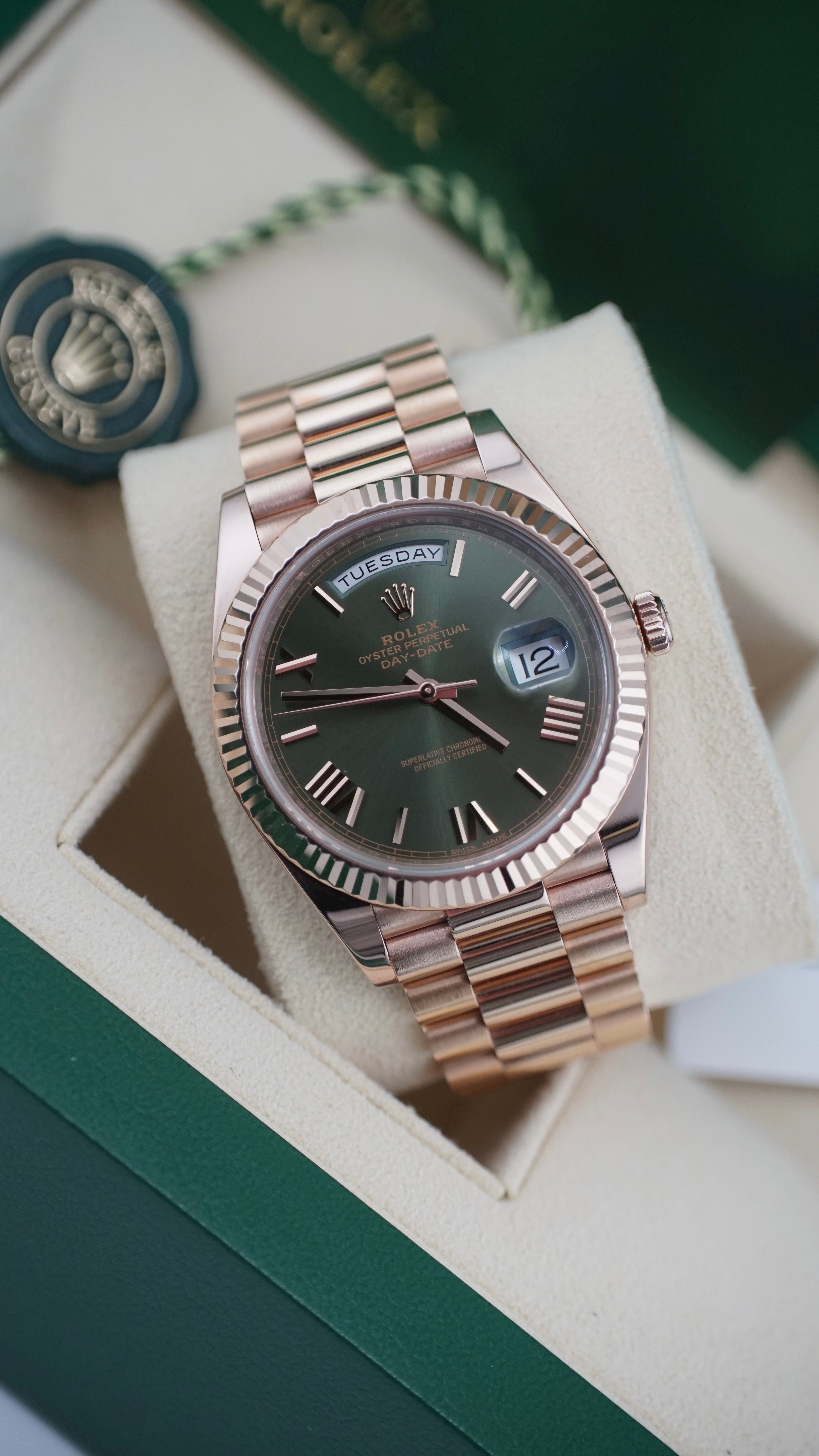 Rolex Day-date 40 228235 "Olive" (2018 Box & Papers)