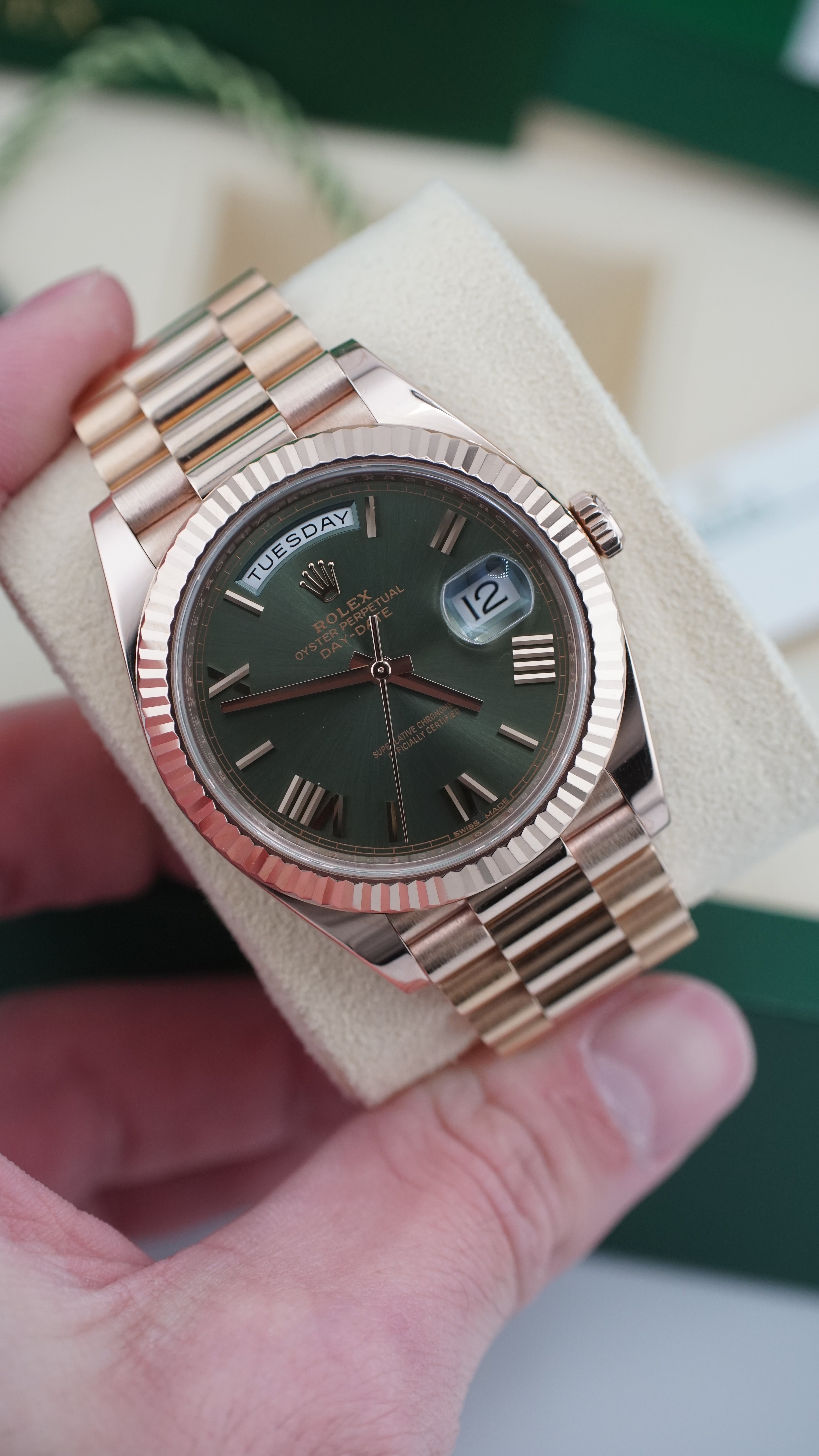 Rolex Day-date 40 228235 "Olive" (2018 Box & Papers)