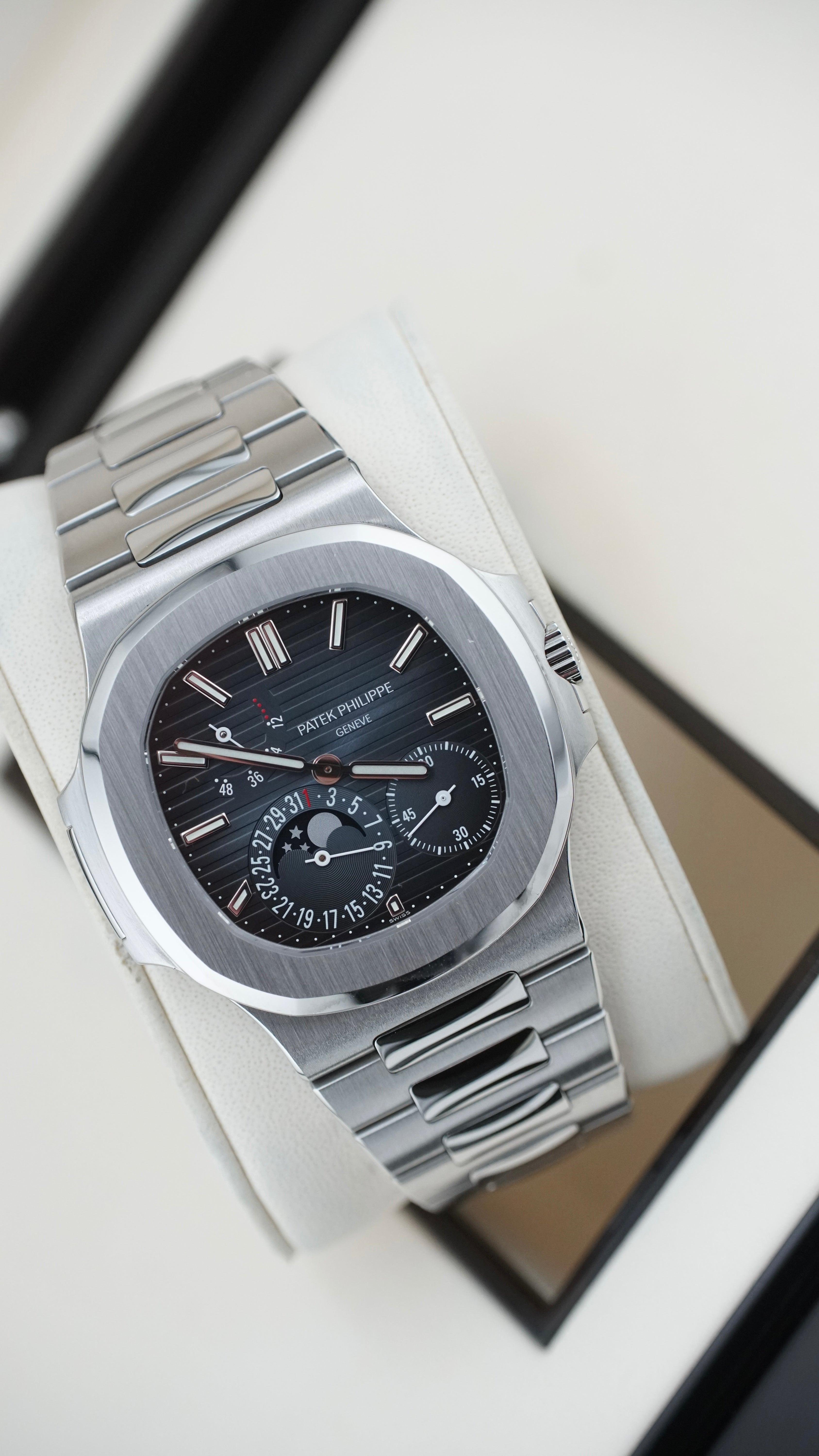 Patek Philippe Nautilus 5712 (Box & Papers) – HorologyXchange