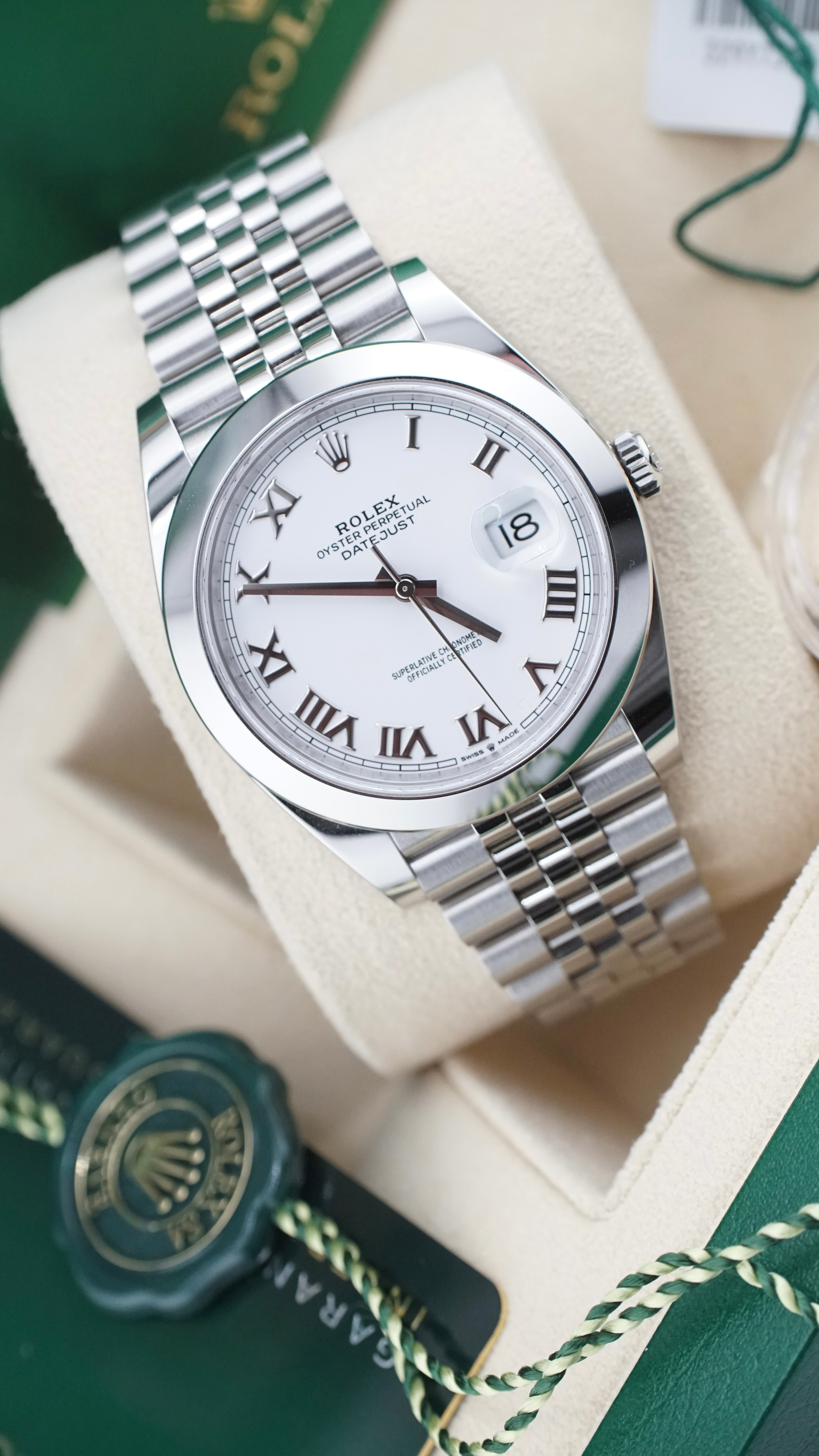 Rolex Datejust 41mm 126300 (2024 NEW Box & Papers)