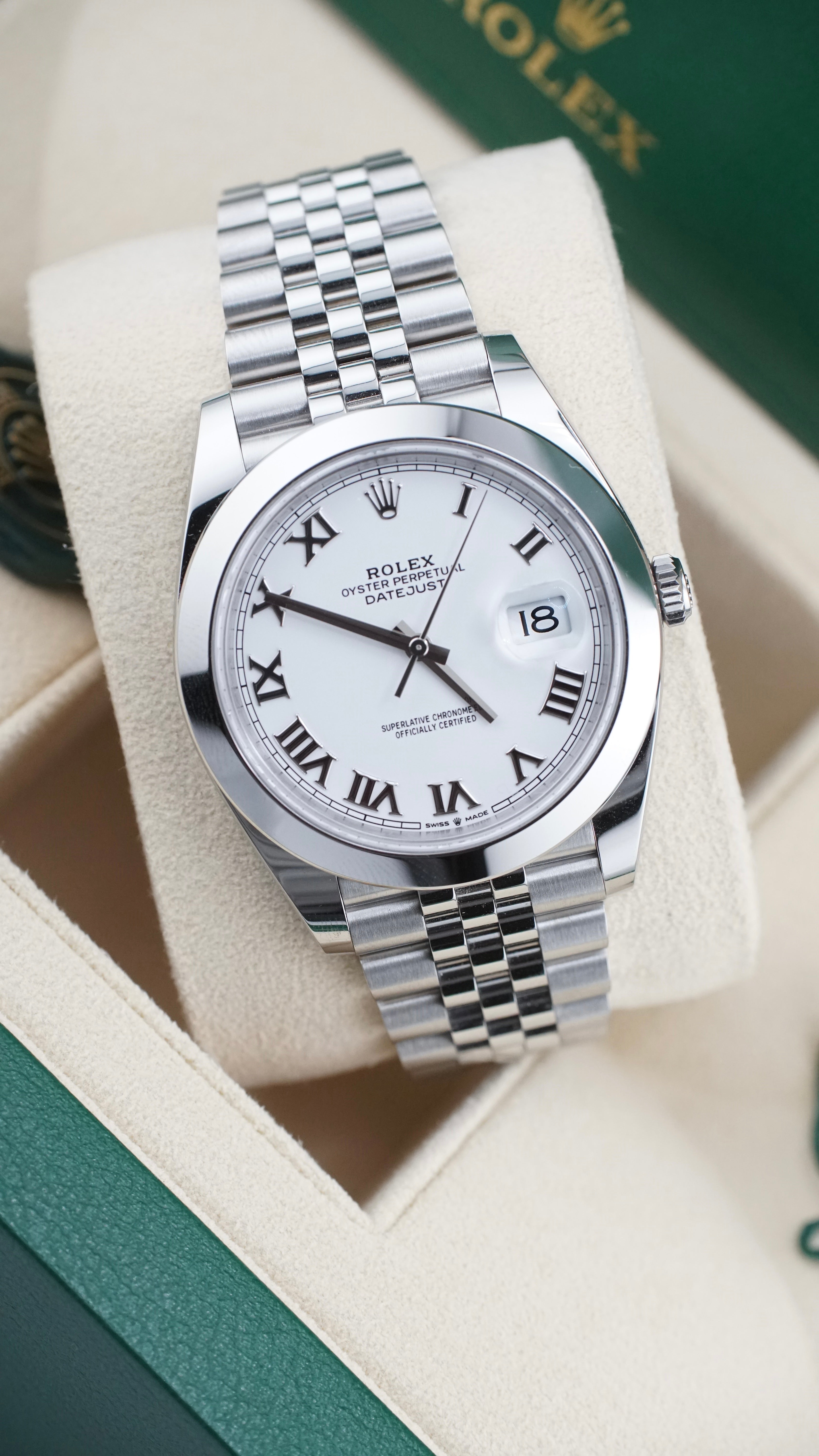 Rolex Datejust 41mm 126300 (2024 NEW Box & Papers)