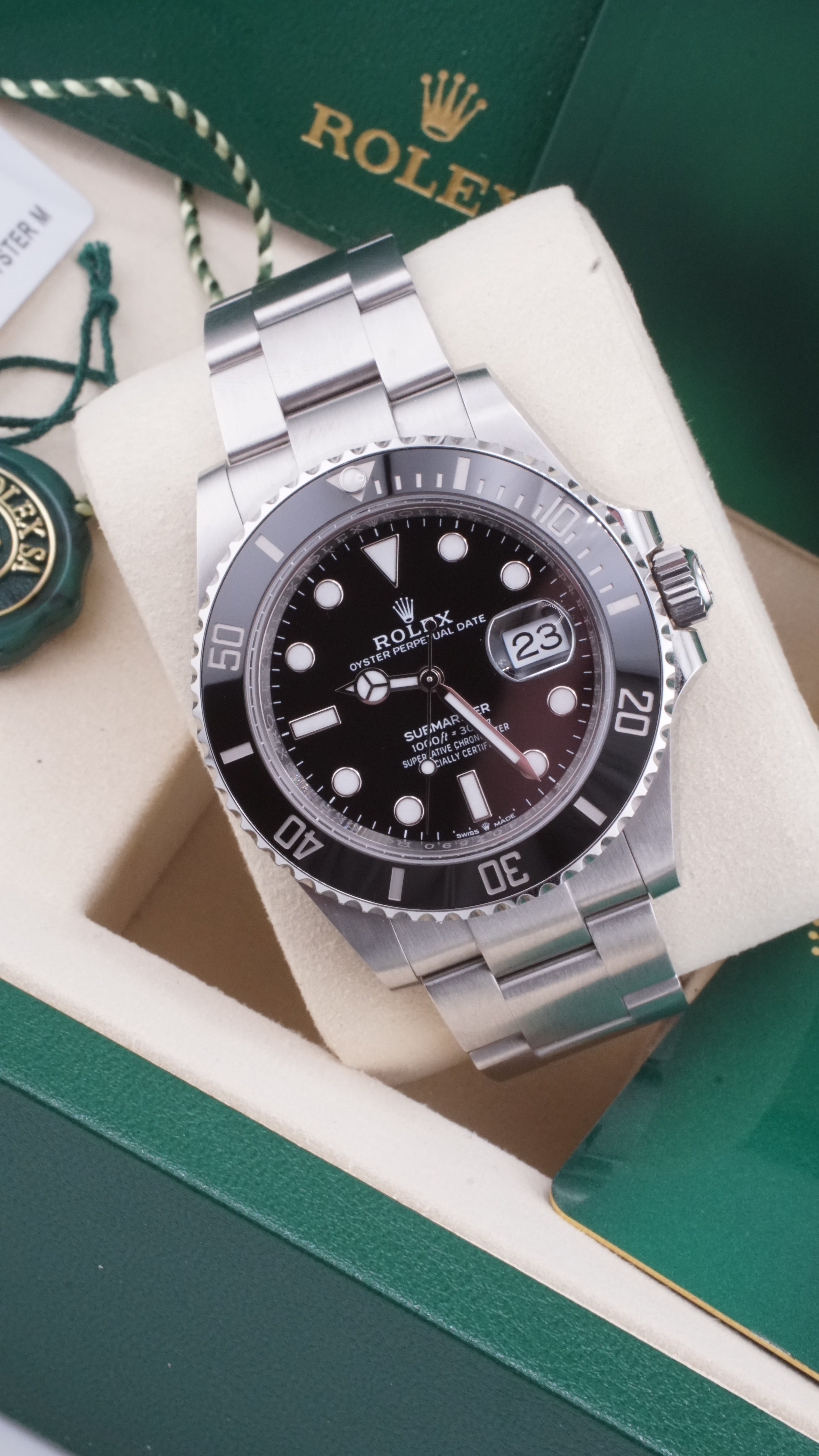 Rolex Submariner 41mm 126610LN (2025 Box & Papers)
