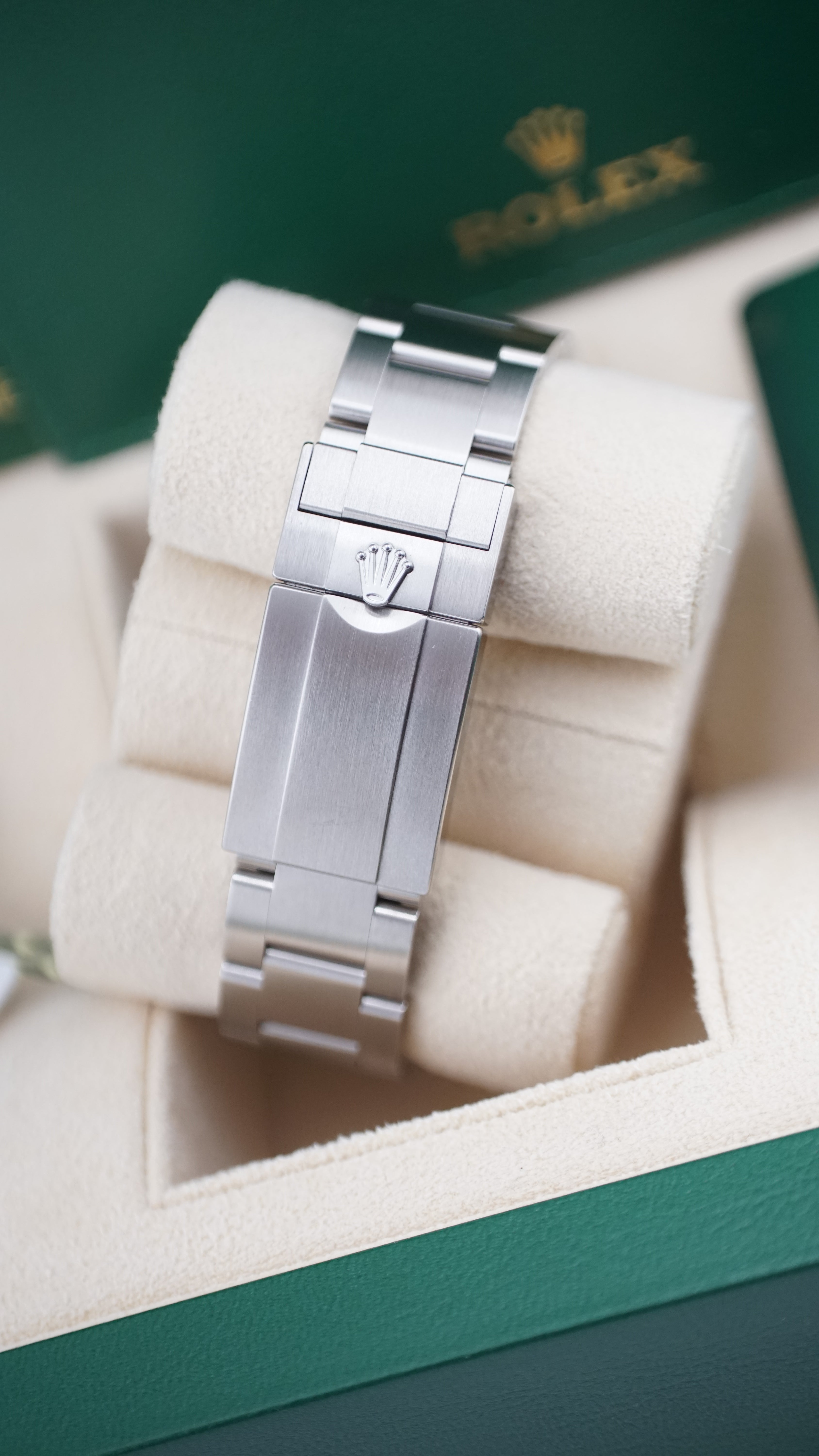 Rolex Airking 126900 (2024 NOS Box & Papers)