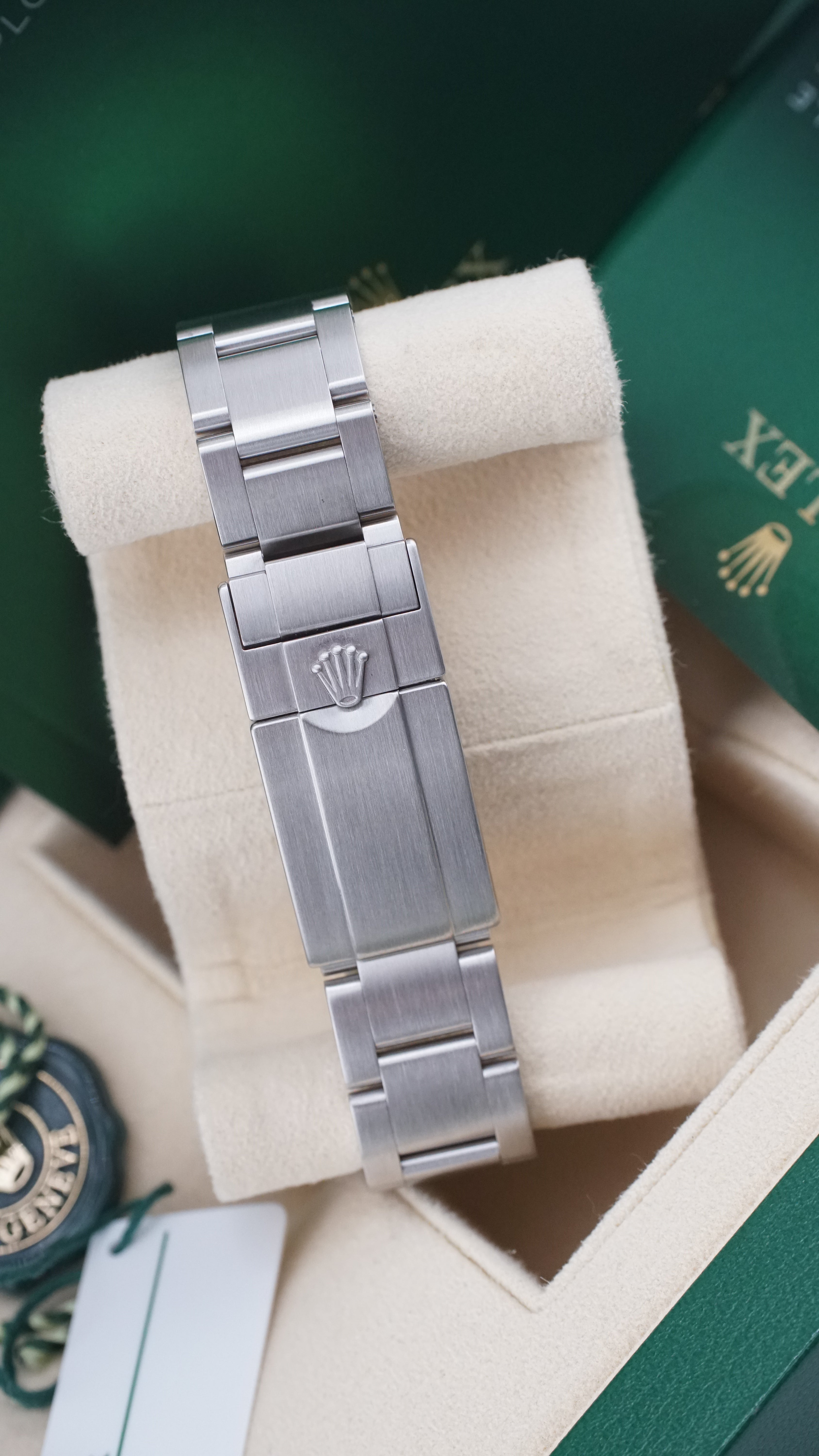 Rolex Explorer 39mm 214270 (2020 NEW CARD Box & Papers)