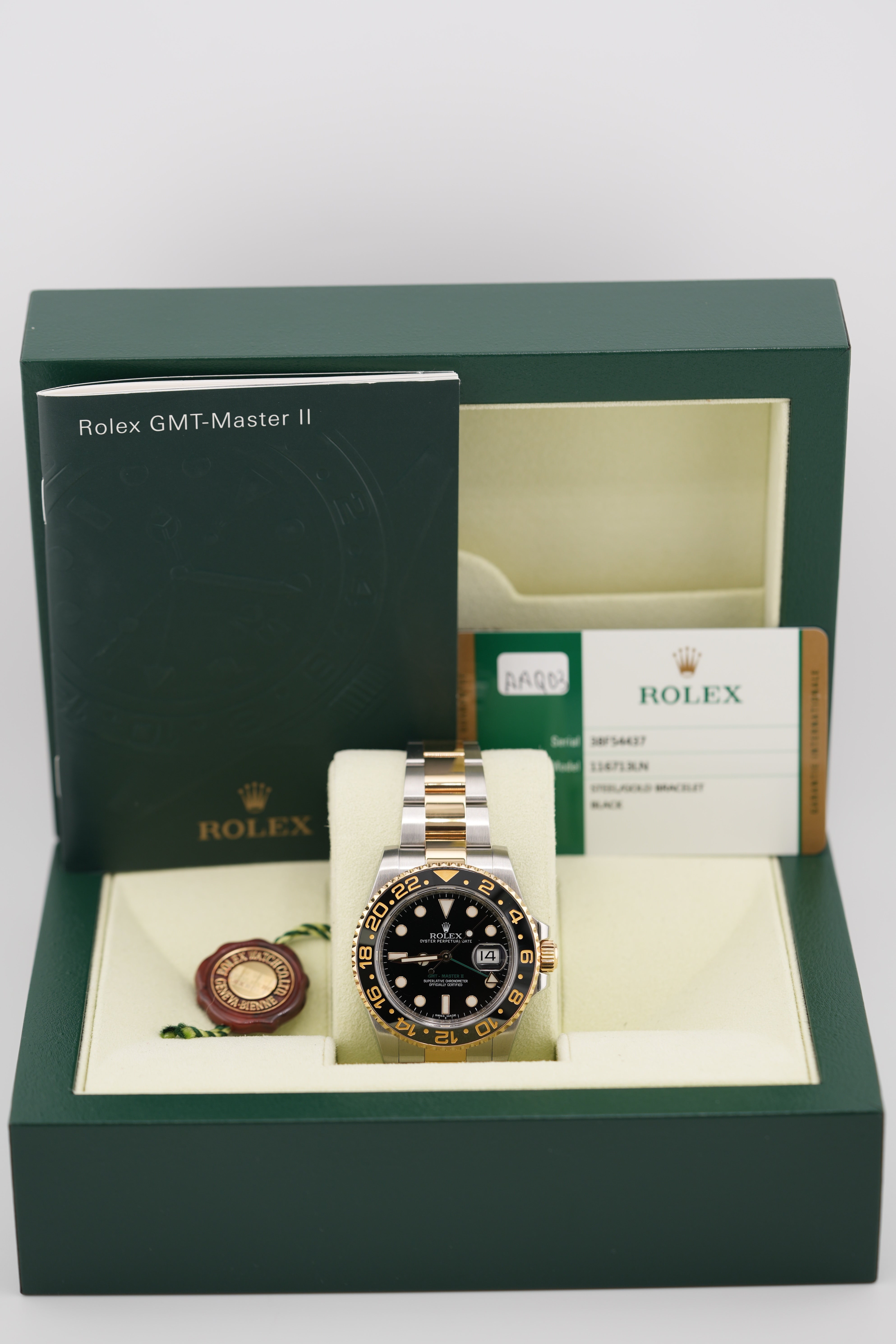 Rolex GMT Master 116713LN (2015 Box & Papers)