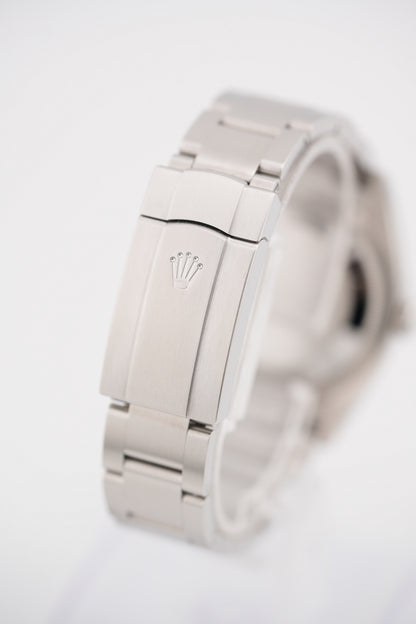 Rolex Oyster Perpetual 126000 "Beige" (2026 Box & Papers)