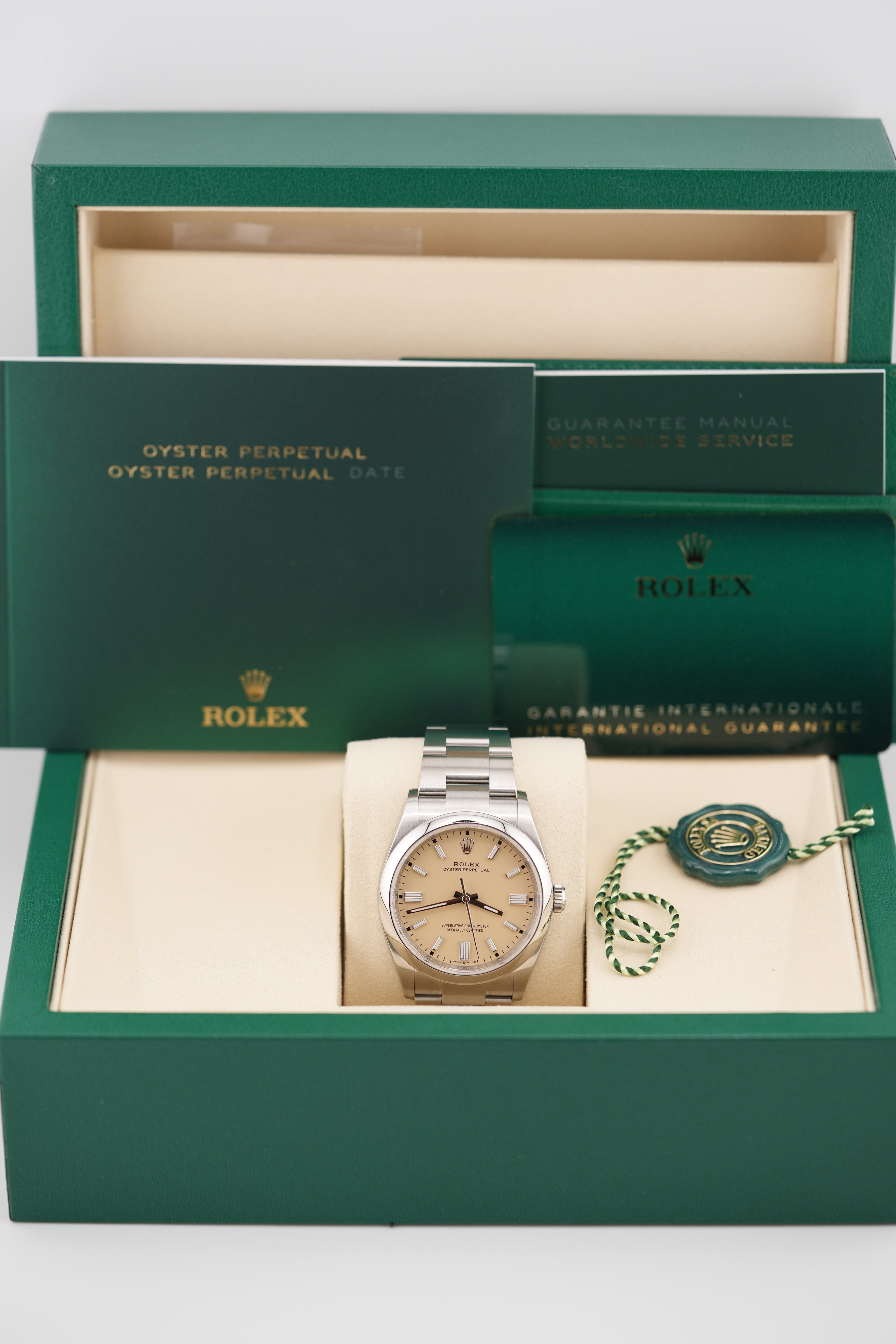 Rolex Oyster Perpetual 126200 "Beige" (2026 Box & Papers)
