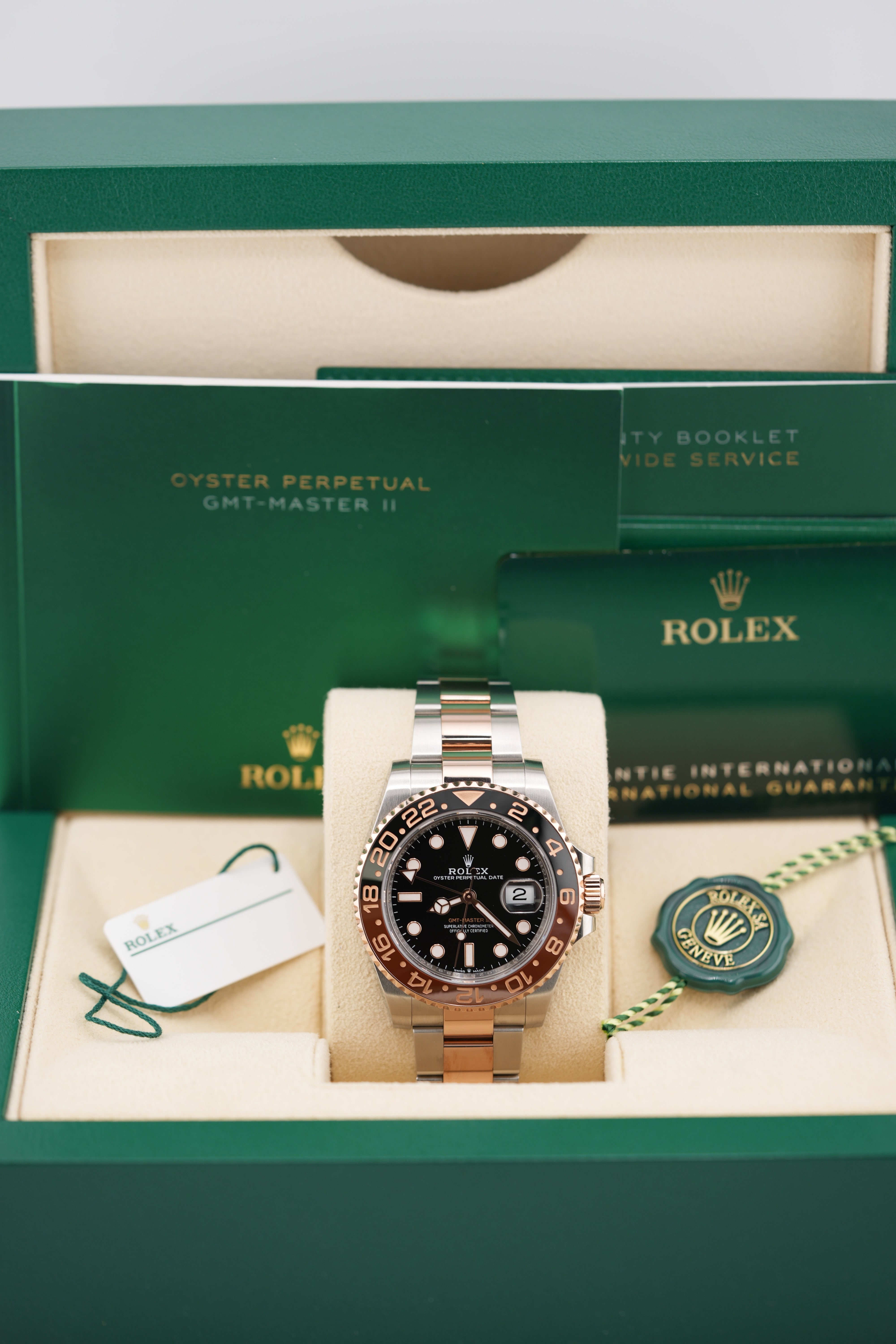 Rolex GMT Master II 126711CHNR "Rootbeer" (2024 Box & Papers)