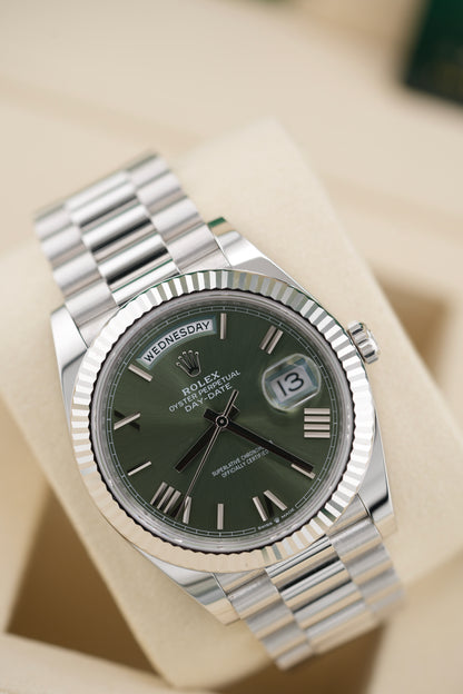 Rolex Day-date 40MM 228236 "Olive Green" (2026 Box & Papers)
