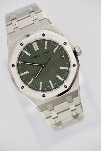 Audemars Piguet Royal Oak 15510ST "Hunter Green" (Box & Papers)