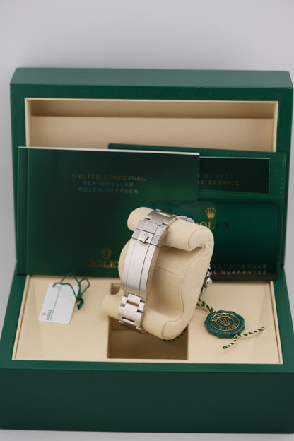 Rolex Sea-dweller 126600 "Red Letter" (2026 Box & Papers)