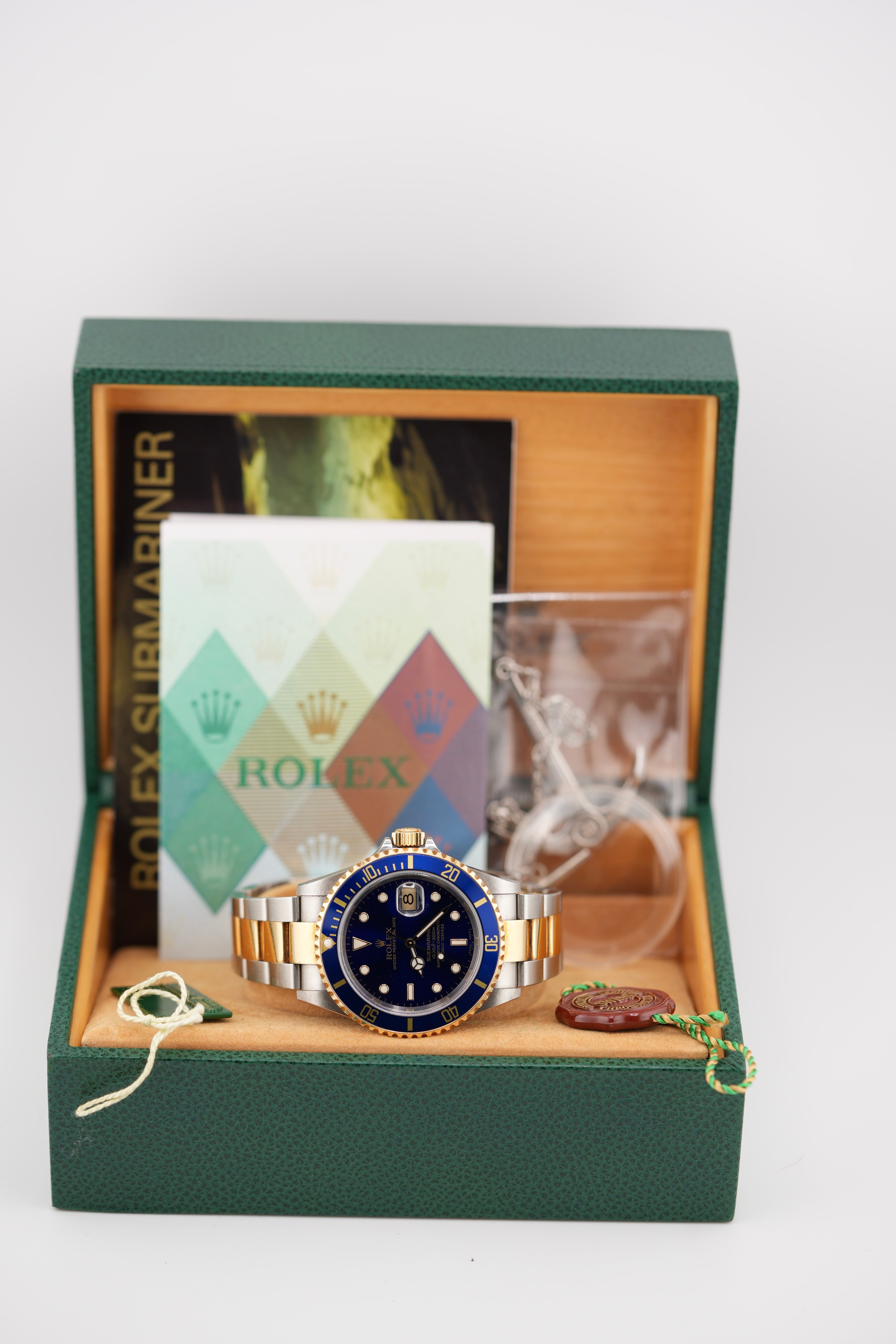 Rolex Submariner 16613LB "Bluesy" (2005 Collectors Set)