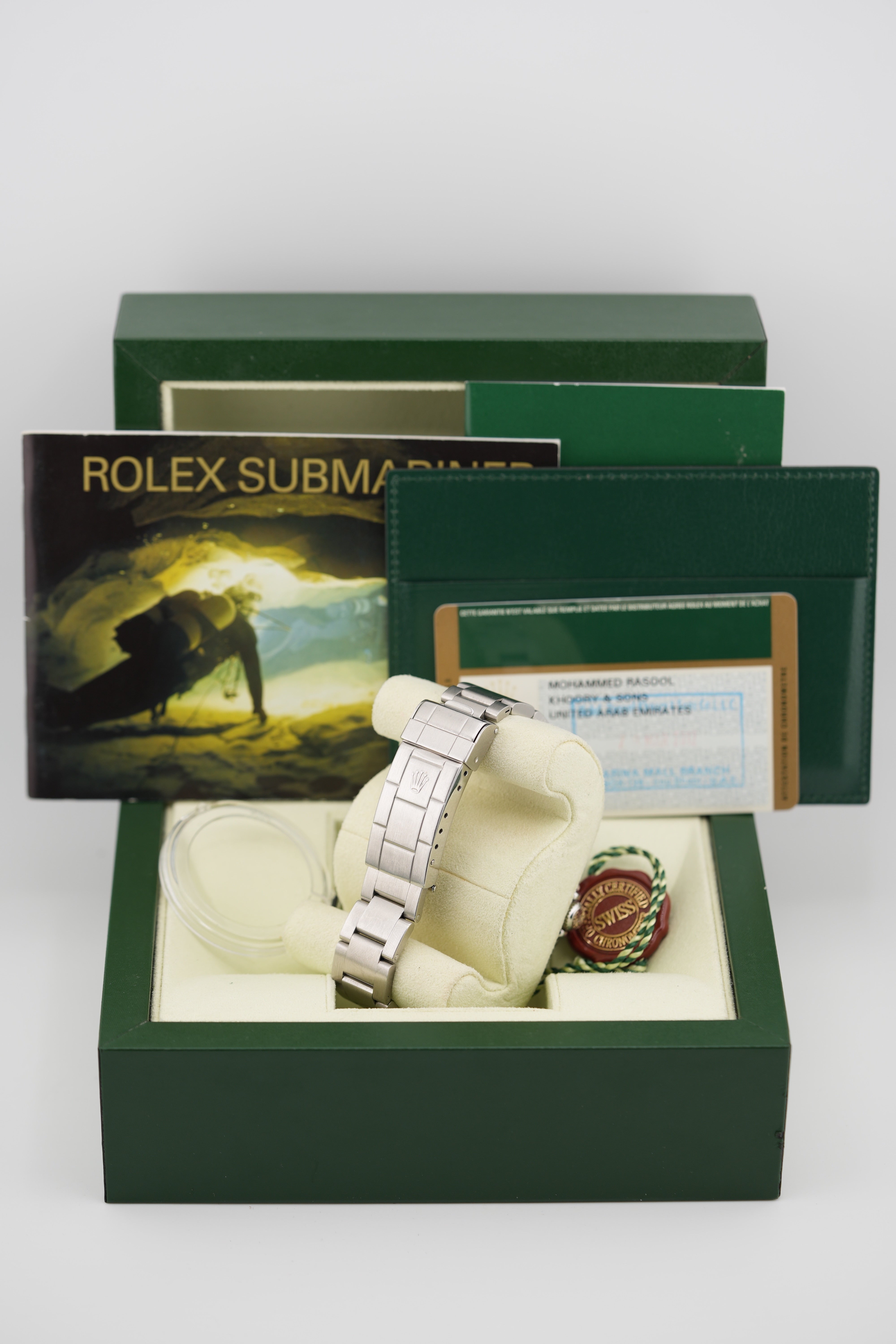 Rolex Submariner 16610LN "Engraved Rehaut" (2010 Box & Papers)