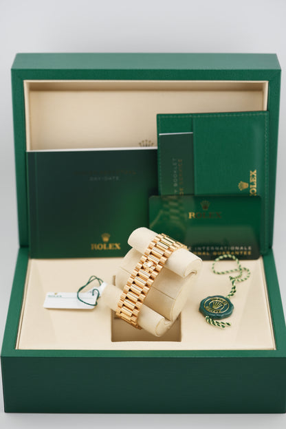 Rolex Day-date 40MM 228238 "Money Green" (2025 Box & Papers)