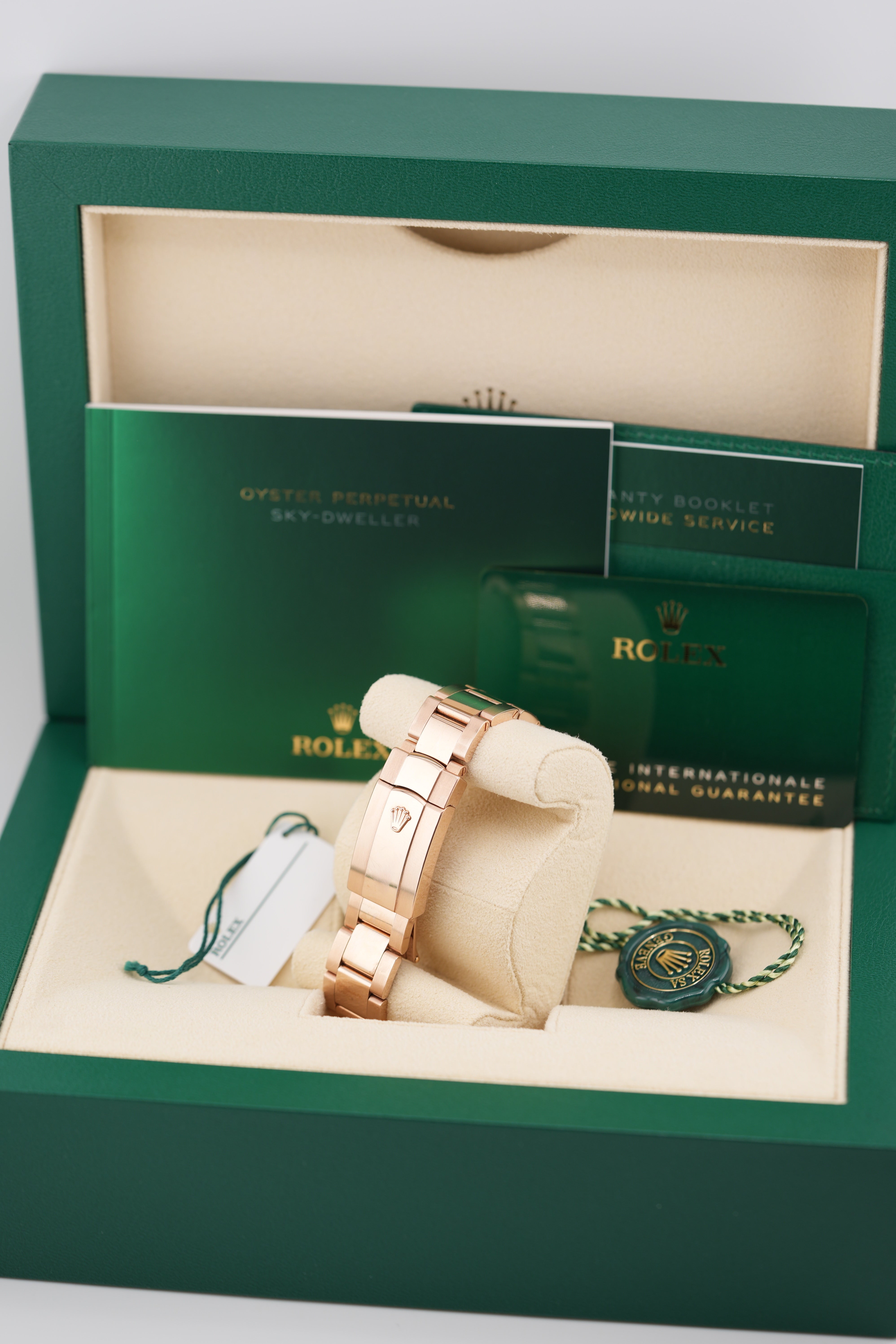 Rolex Sky-Dweller 326935 "Rhodium" (2022 Box & Papers)