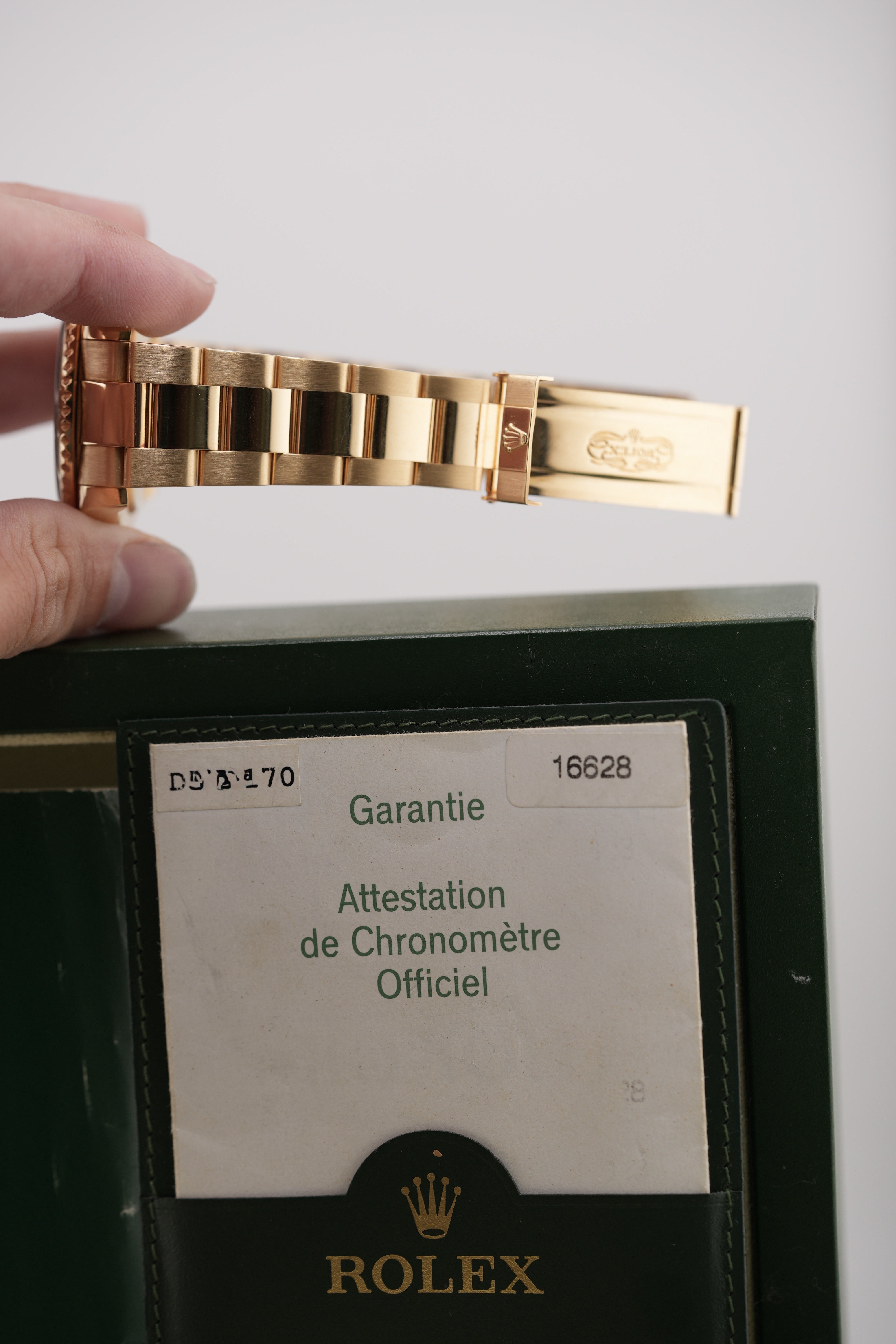 Rolex Yacht-master 16628 "Solid Gold" (2007 Box & Papers)