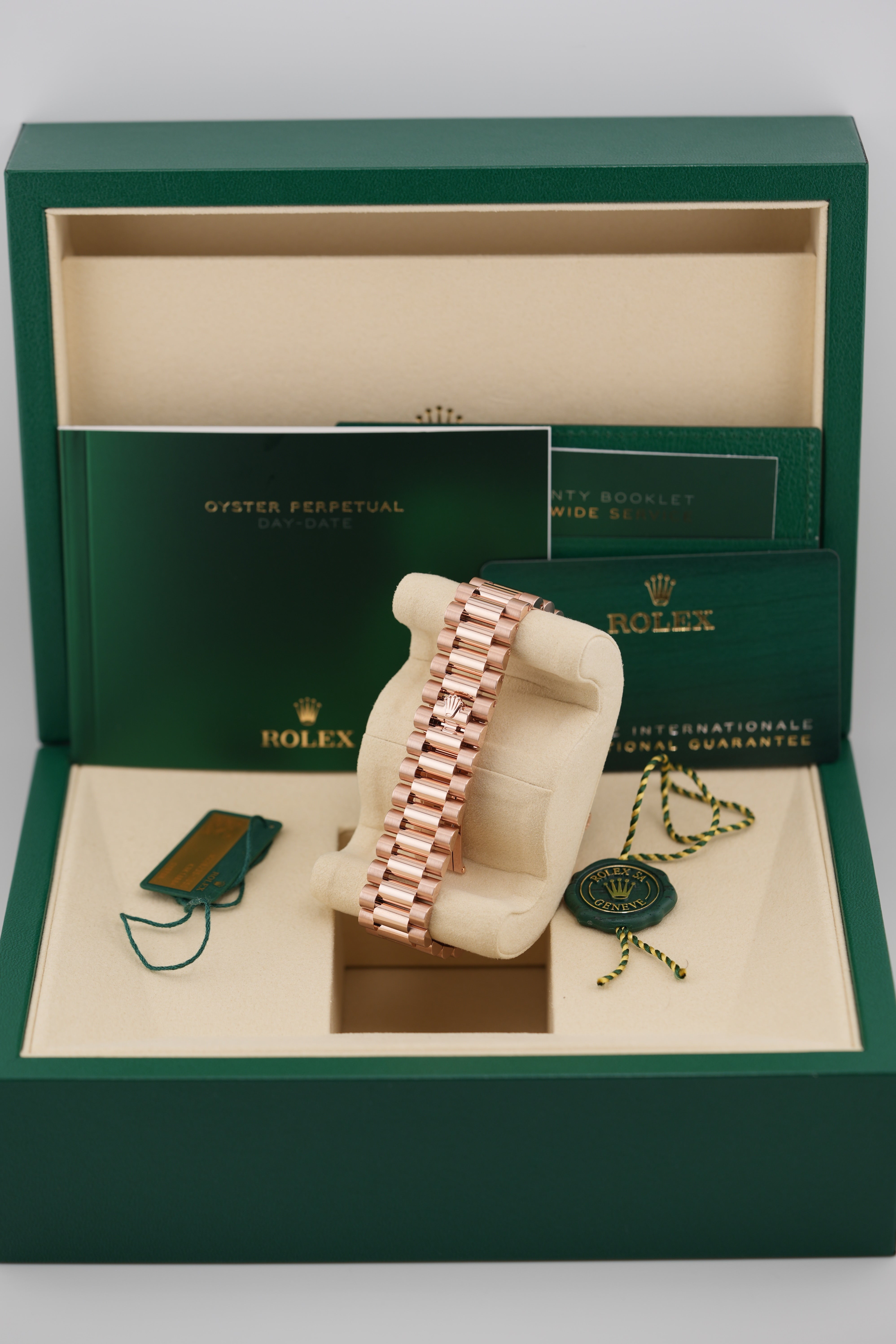 Rolex Day-date 40MM 228235 "Ombre" (2026 UNWORN Box & Papers)