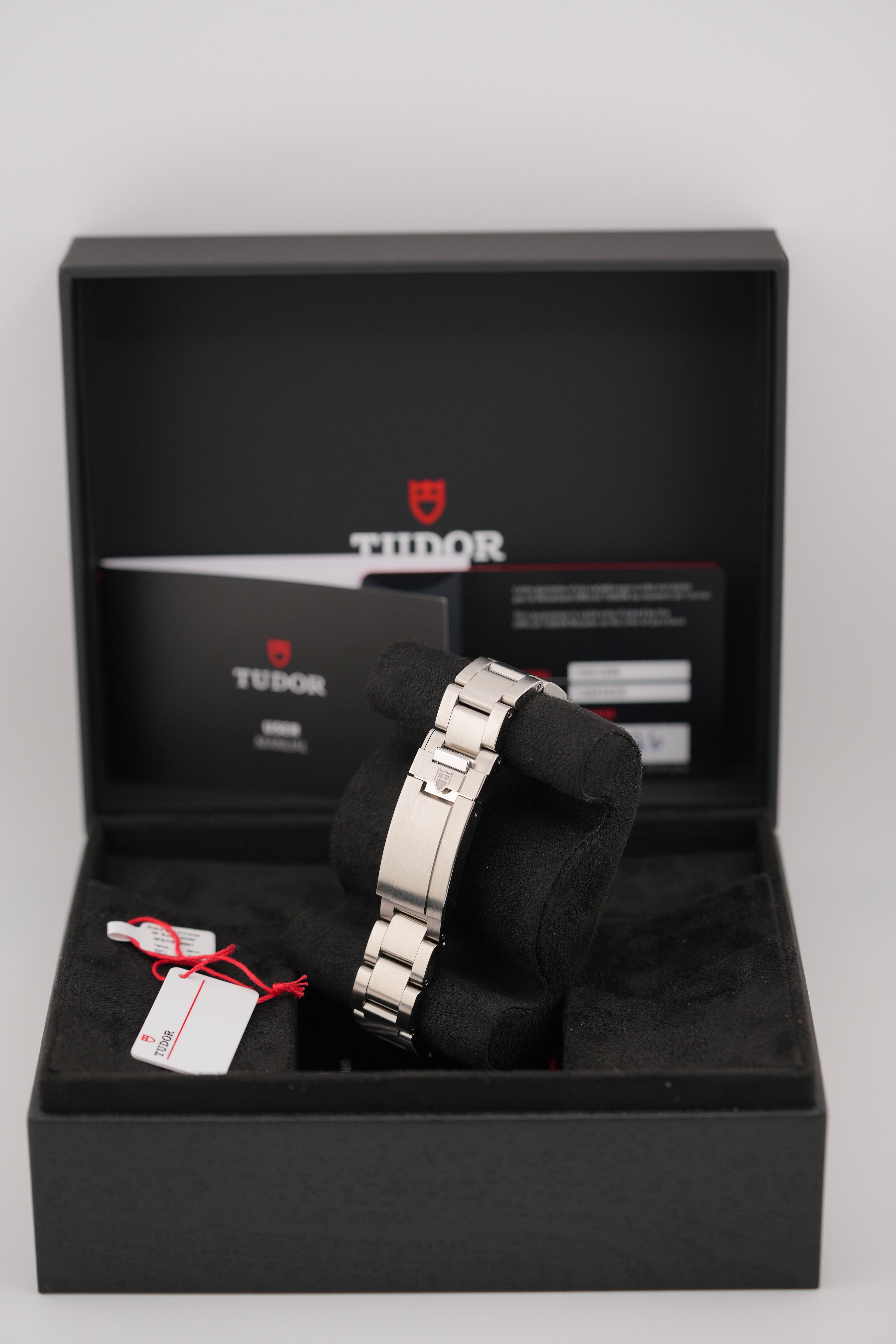 Tudor Black Bay Chronograph 79310N "Bumblebee" (2026 UNWORN Box & Papers)