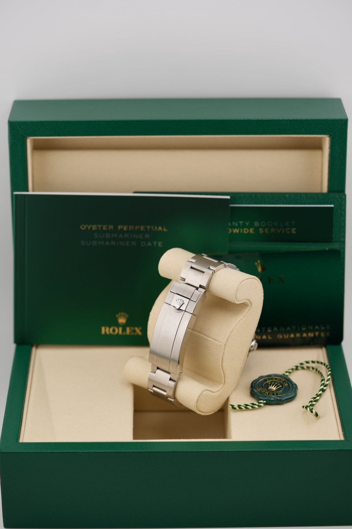 Rolex Submariner 41MM 126610LN (2026 UNWORN Box & Papers)