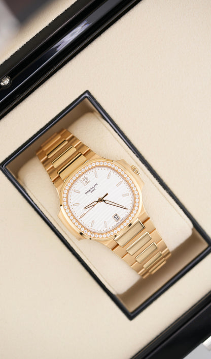 Patek Philippe Ladies Nautilus 7118/1200R-001 (2025 Box & Papers)