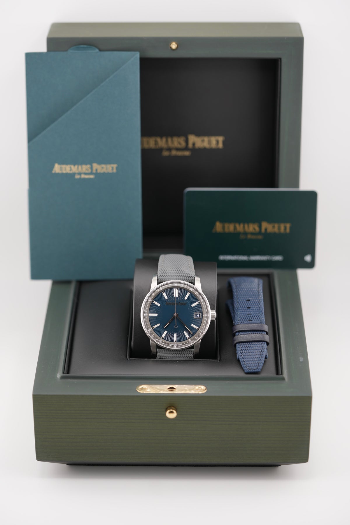 Audemars Piguet Code 11.59 41MM 15210ST (2026 Box & Papers)