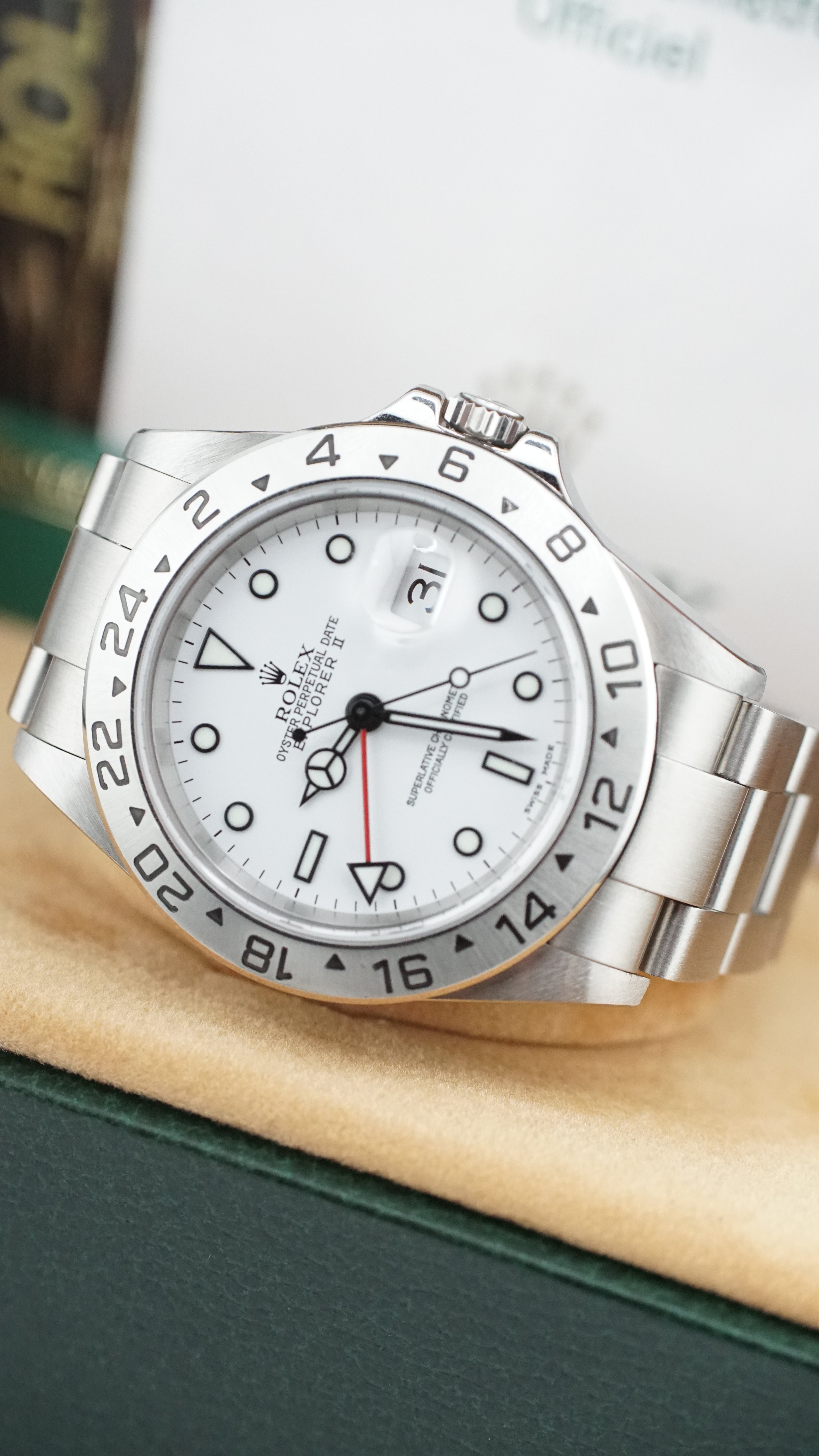 Rolex Explorer II Polar 16570 Collectors Set