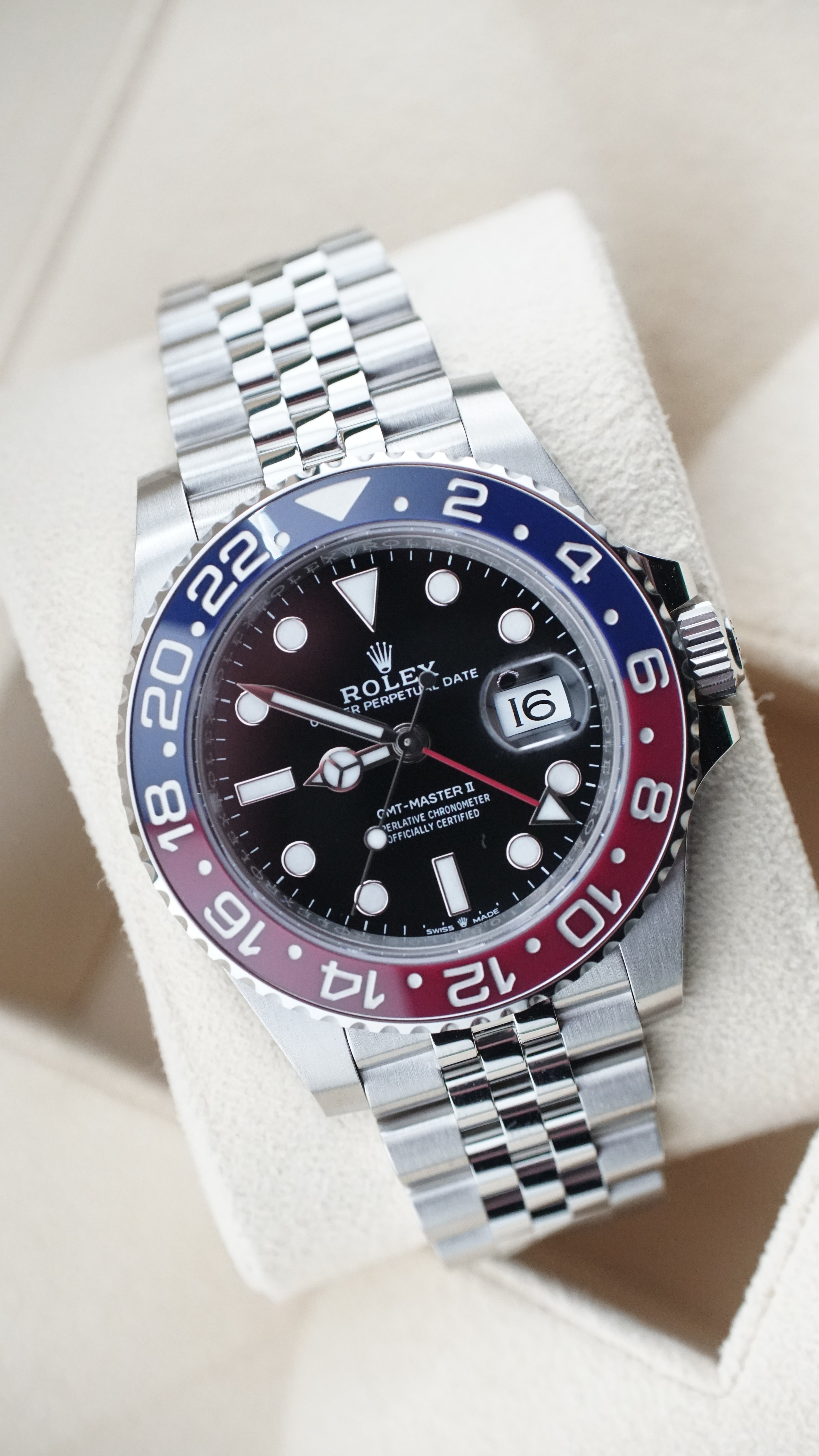 Rolex GMT Master II 126710BLRO Pepsi