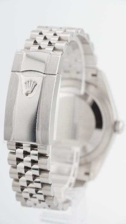 Rolex Skydweller 326934 (2022 Box & Papers)