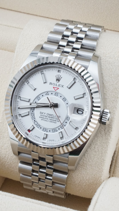 Rolex Skydweller 326934 (2022 Box & Papers)