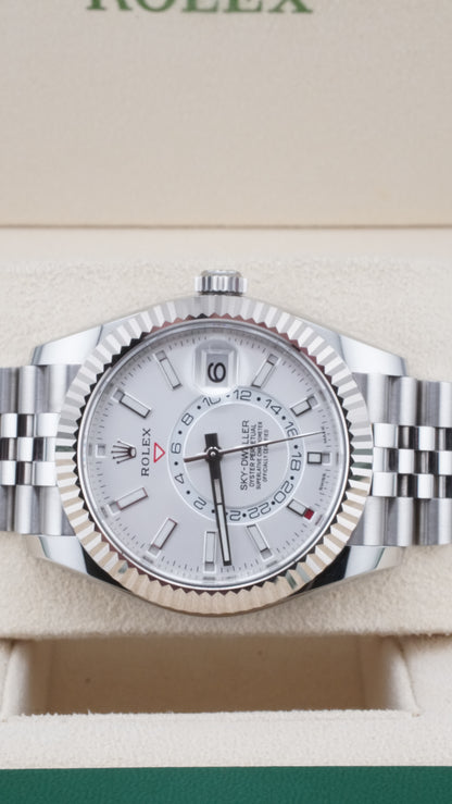 Rolex Skydweller 326934 (2022 Box & Papers)