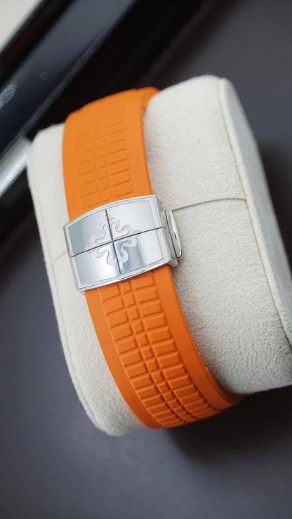 Patek Philippe 5968A Aquanaut Chronograph (2025 Box & Papers)