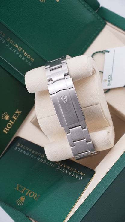 Rolex Oyster Perpetual 41MM "Matte Blue" (2025 Box & Papers)